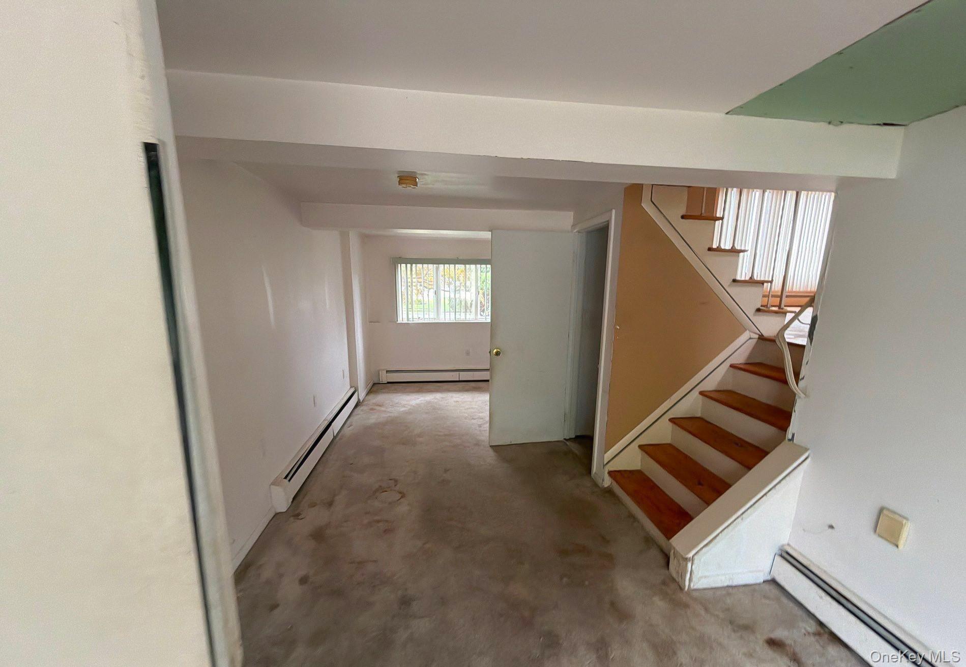 Single Family Eagle Lane Nassau County, NY 11735, MLS-1048962-9