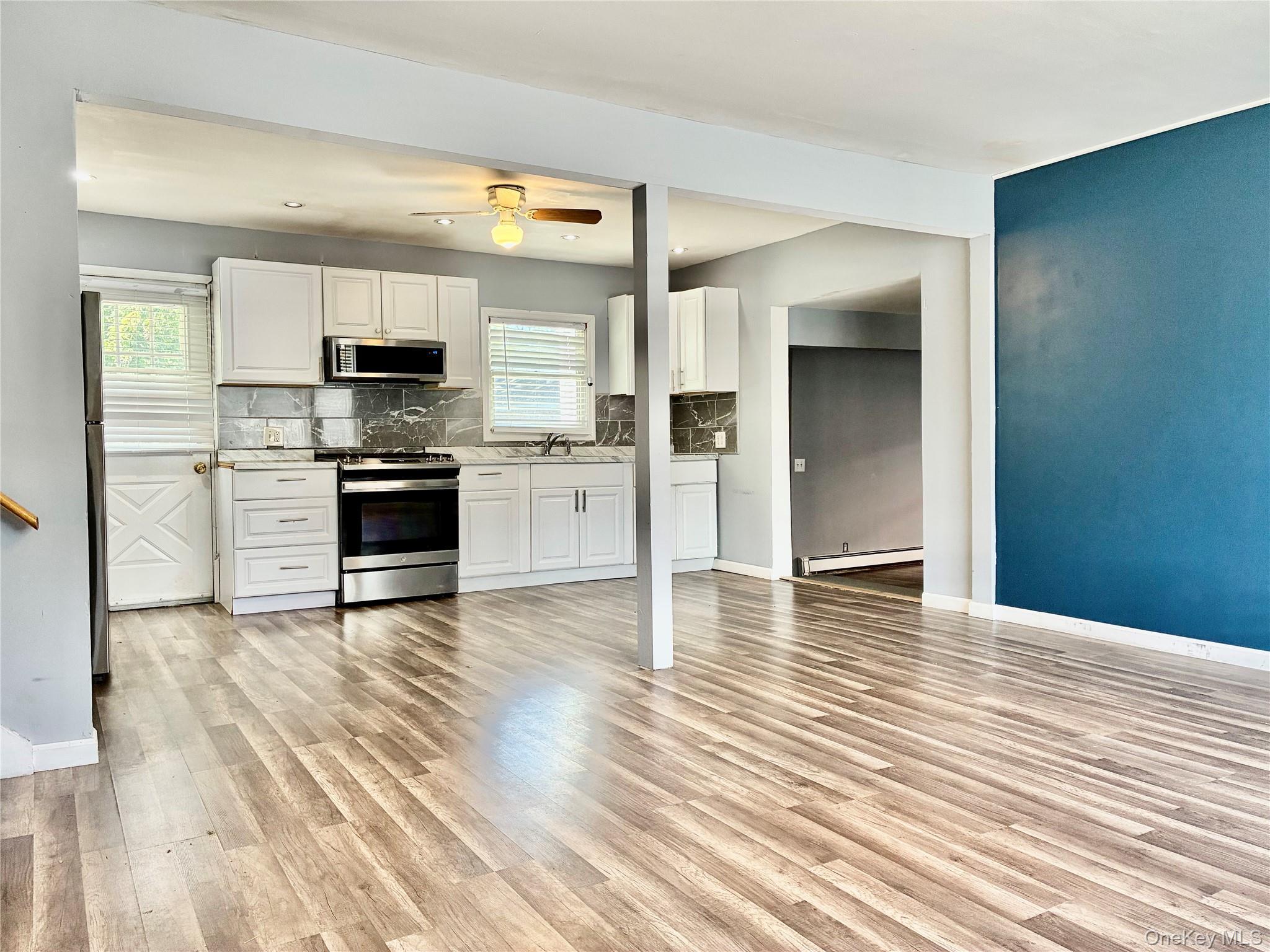 Single Family Bayside Avenue  Nassau County, NY 11572, MLS-1048963-26