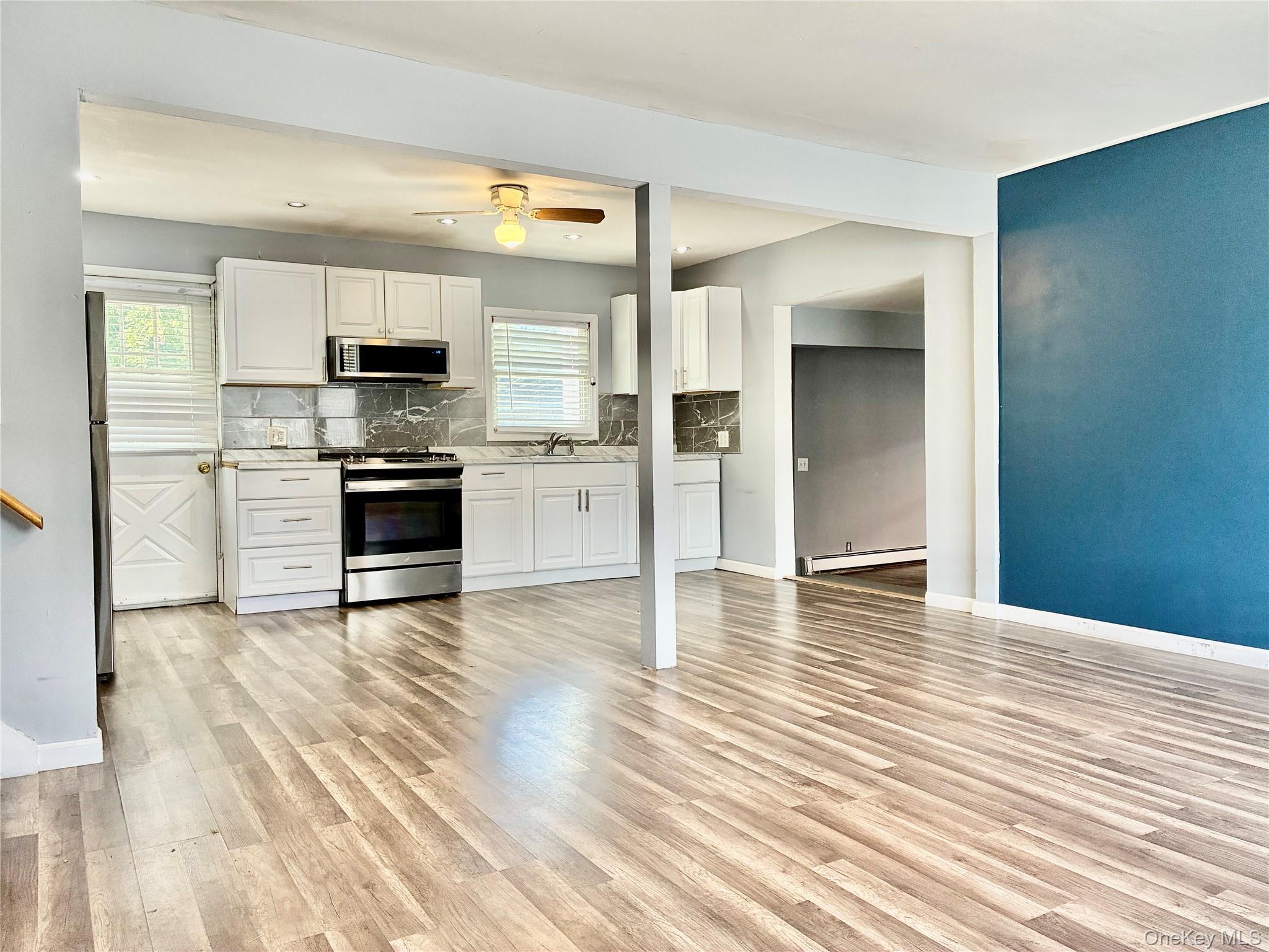 Single Family Bayside Avenue  Nassau County, NY 11572, MLS-1048963-27
