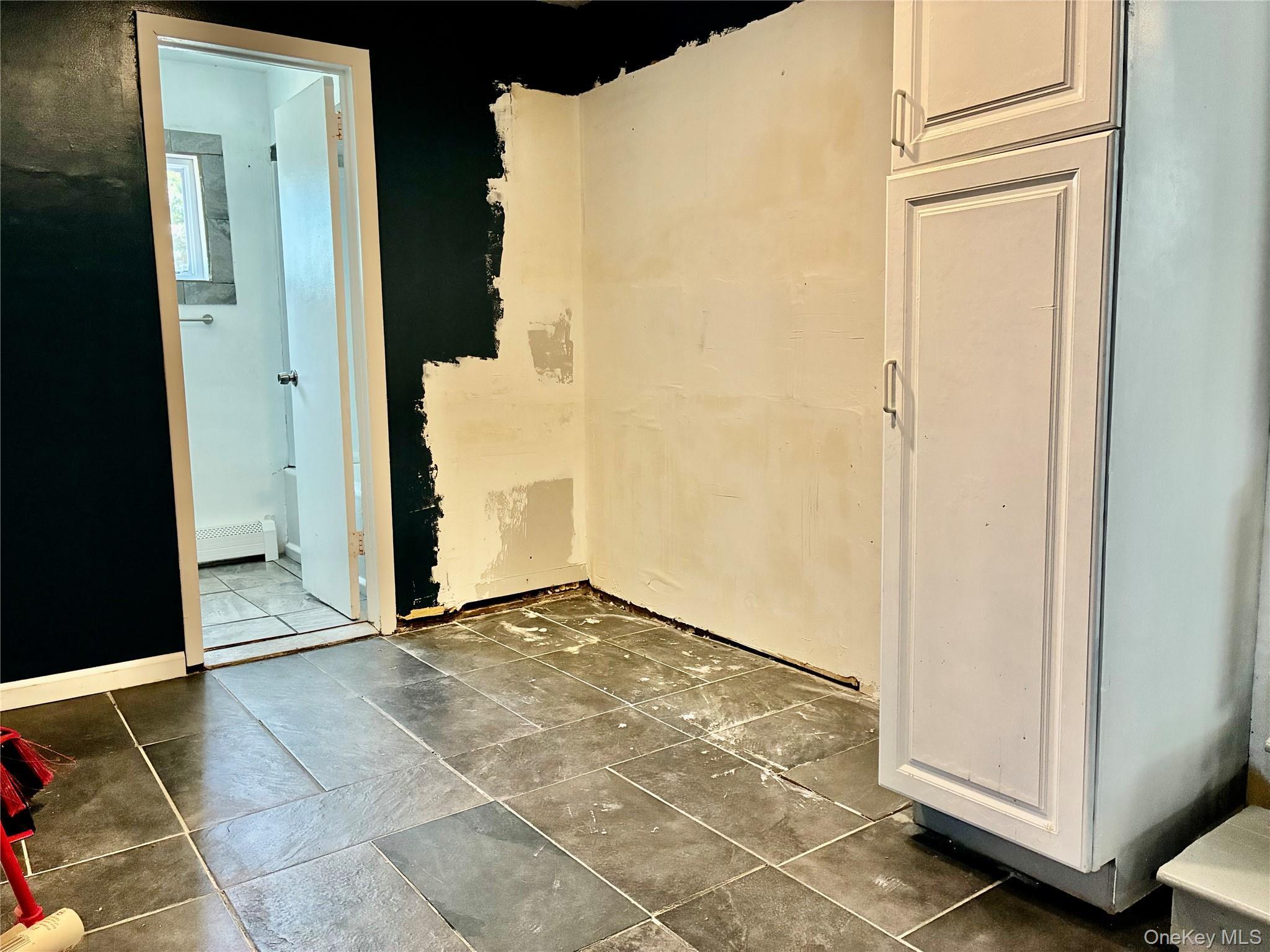 Single Family Bayside Avenue  Nassau County, NY 11572, MLS-1048963-30