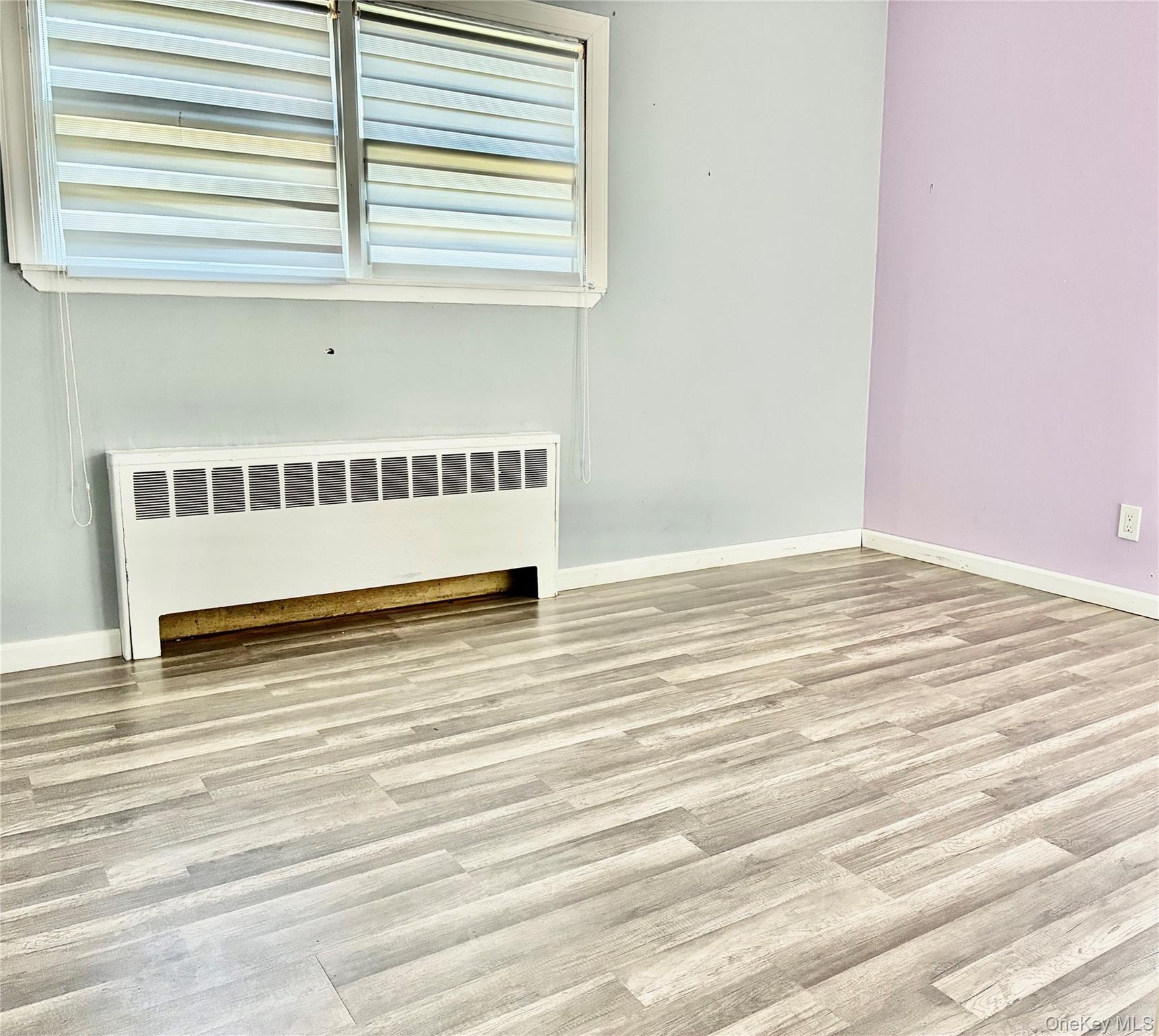 Single Family Bayside Avenue  Nassau County, NY 11572, MLS-1048963-34