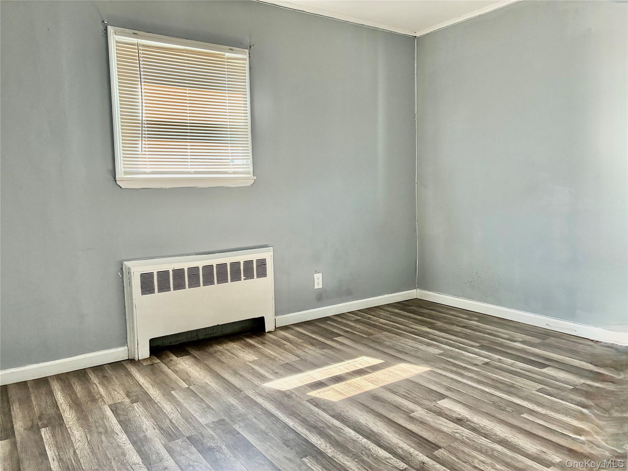 Single Family Bayside Avenue  Nassau County, NY 11572, MLS-1048963-35