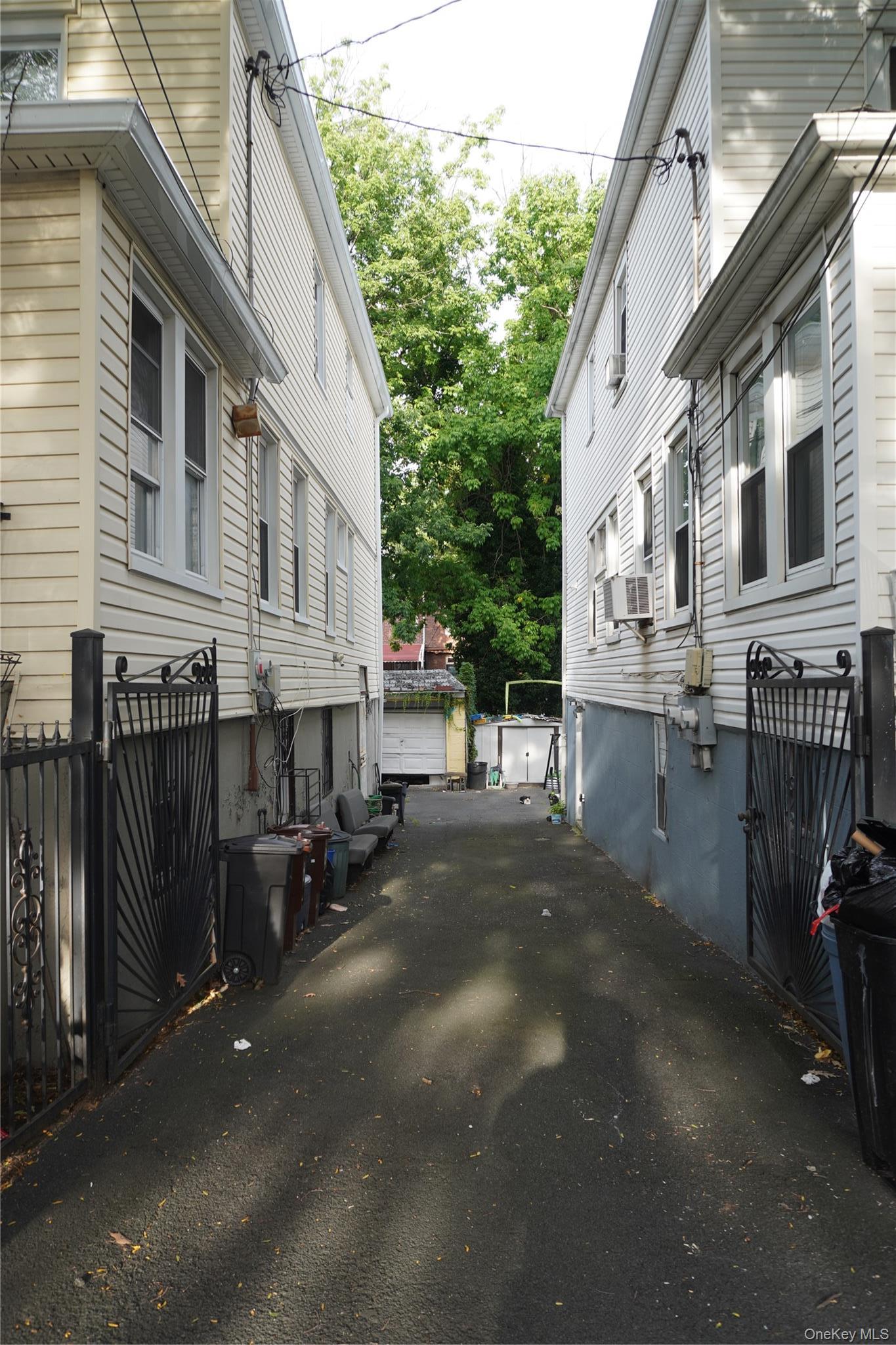 Single Family Grace Avenue  Bronx, NY 10466, MLS-1048968-26