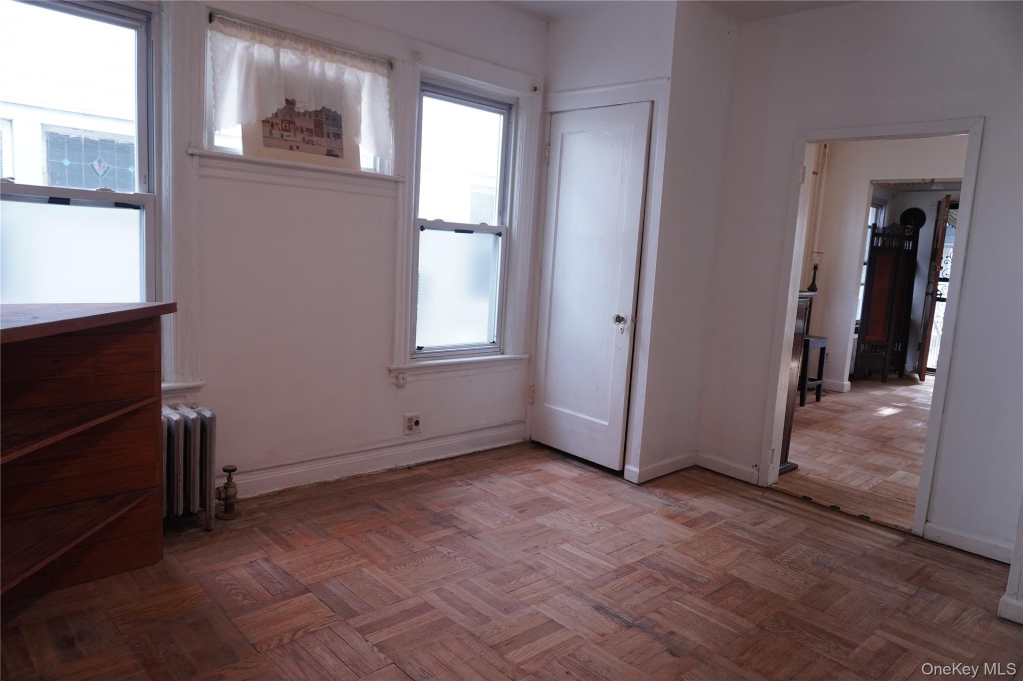 Single Family Grace Avenue  Bronx, NY 10466, MLS-1048968-4