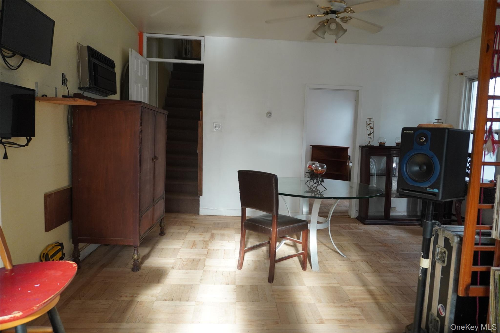 Single Family Grace Avenue  Bronx, NY 10466, MLS-1048968-6