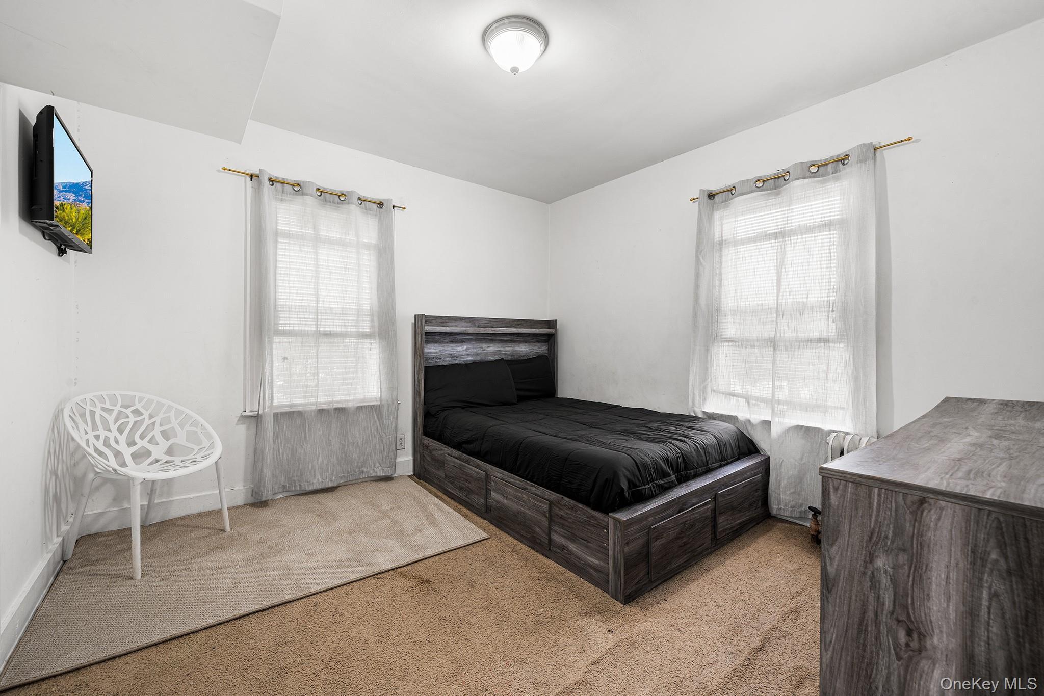 Single Family 200th Street  Queens, NY 11412, MLS-1048969-13