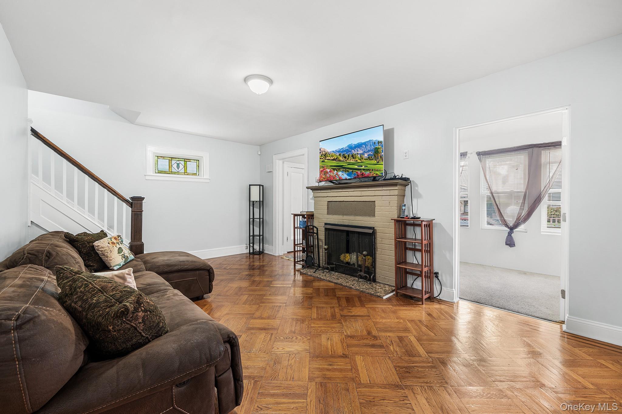 Single Family 200th Street  Queens, NY 11412, MLS-1048969-3