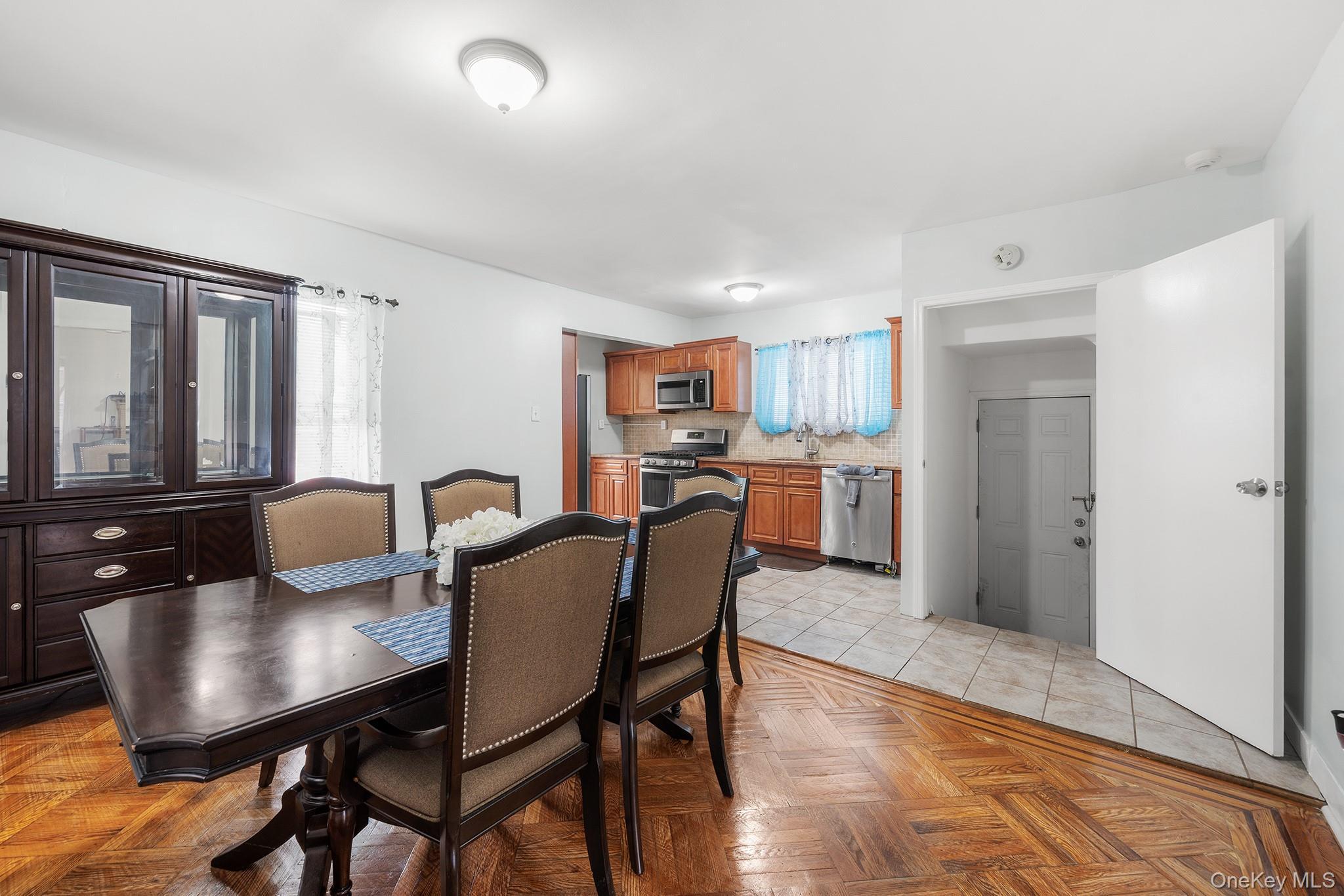 Single Family 200th Street  Queens, NY 11412, MLS-1048969-6