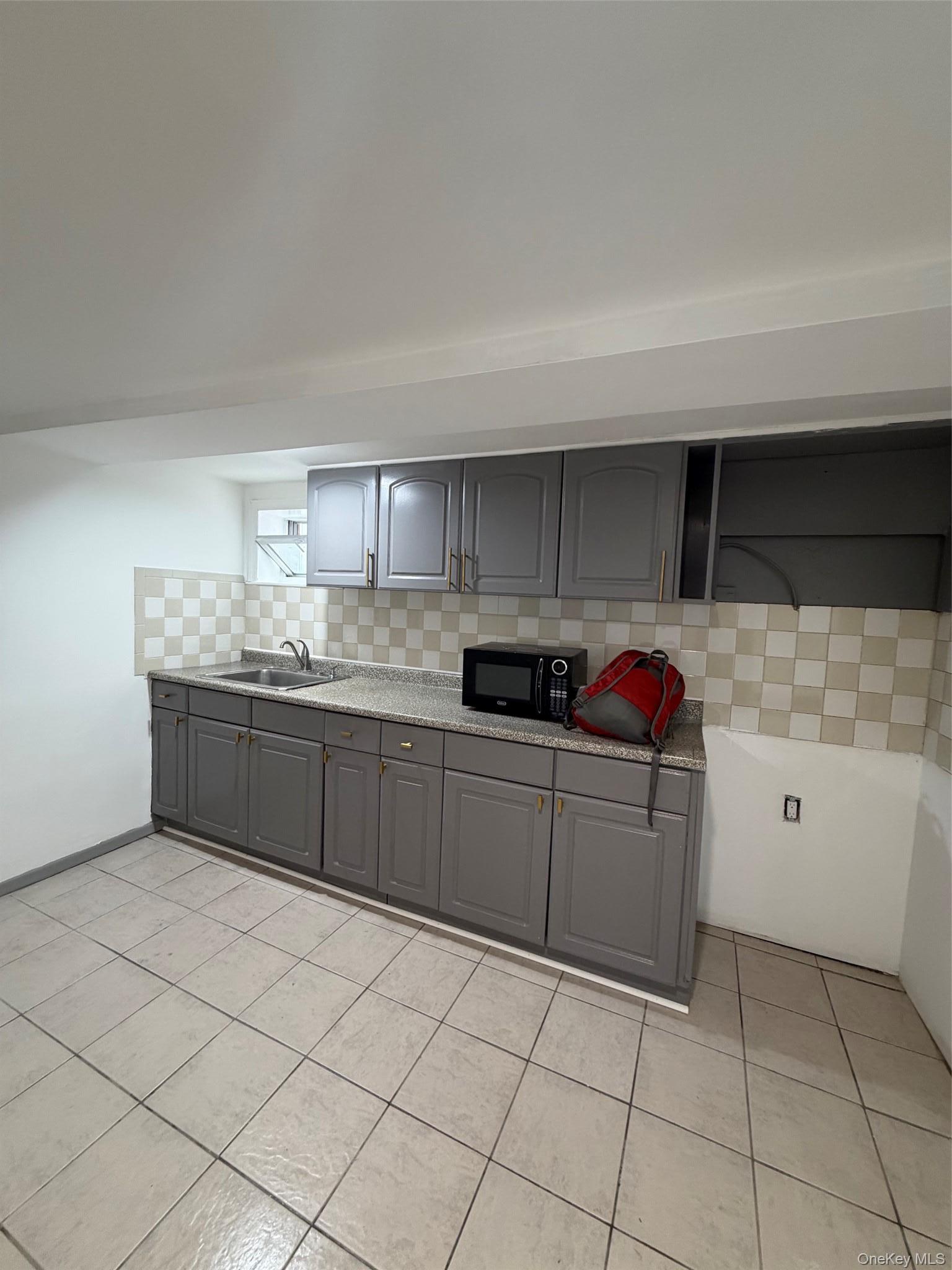 Single Family 223rd Street Queens, NY 11411, MLS-1048977-14