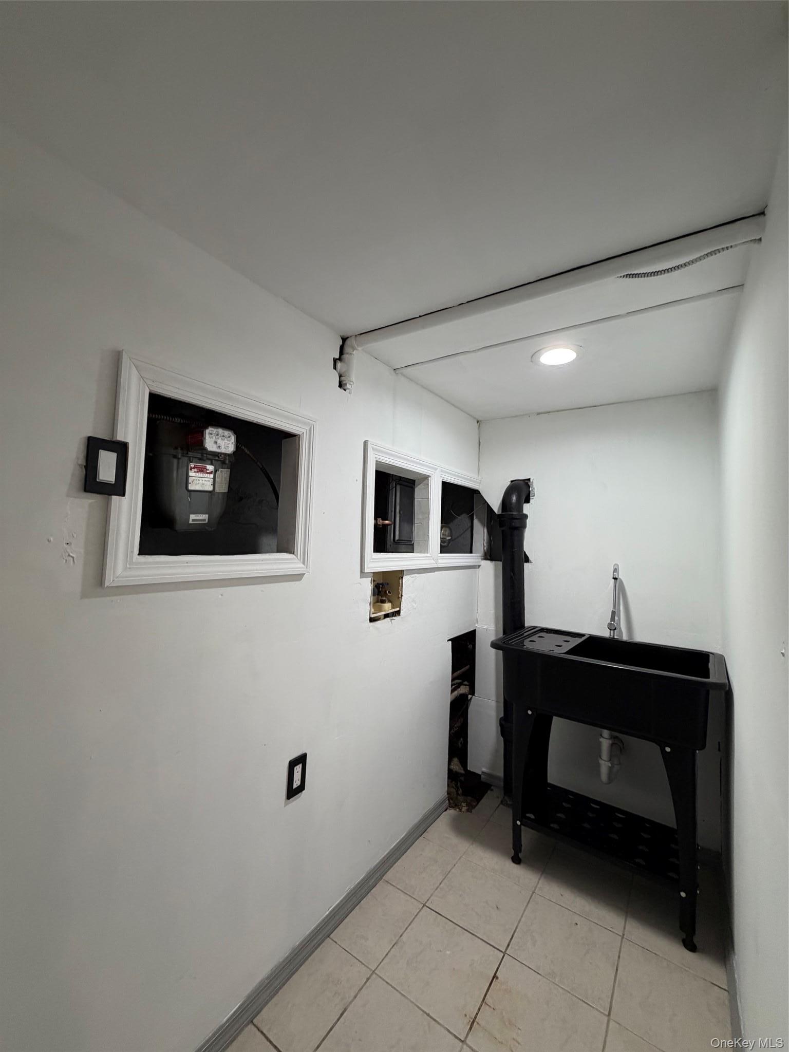 Single Family 223rd Street Queens, NY 11411, MLS-1048977-15