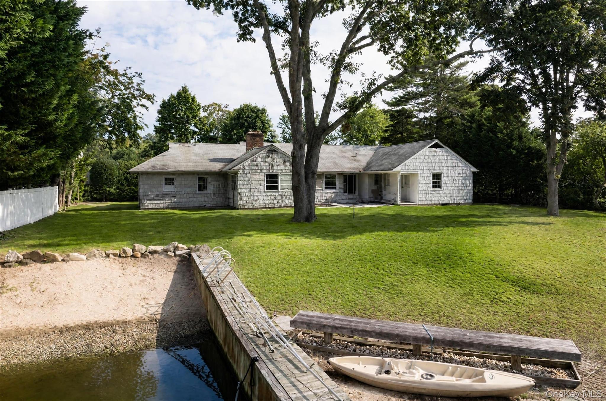 Single Family Gibb Lane  Suffolk County, NY 11751, MLS-1048979-10