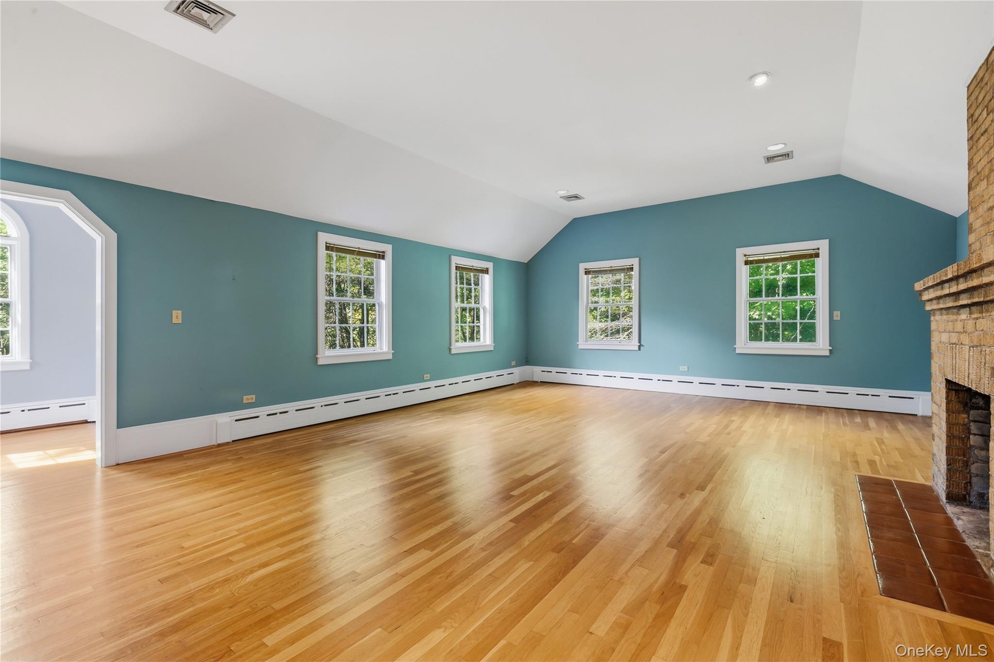 Single Family Glendale Road Westchester County, NY 10562, MLS-1048991-11