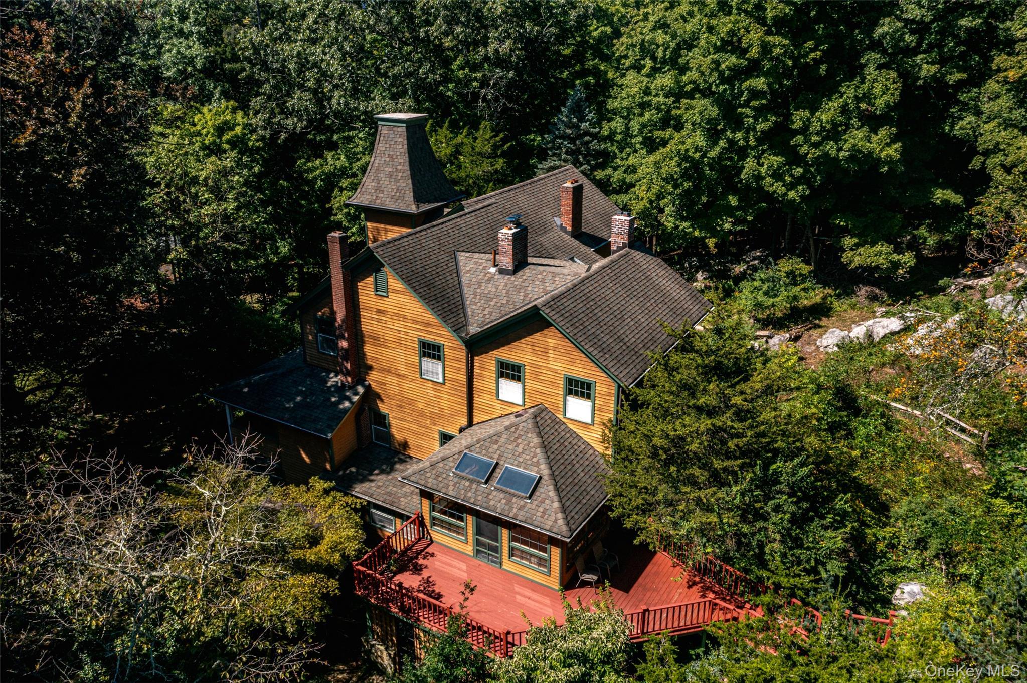 Single Family Glendale Road Westchester County, NY 10562, MLS-1048991-23