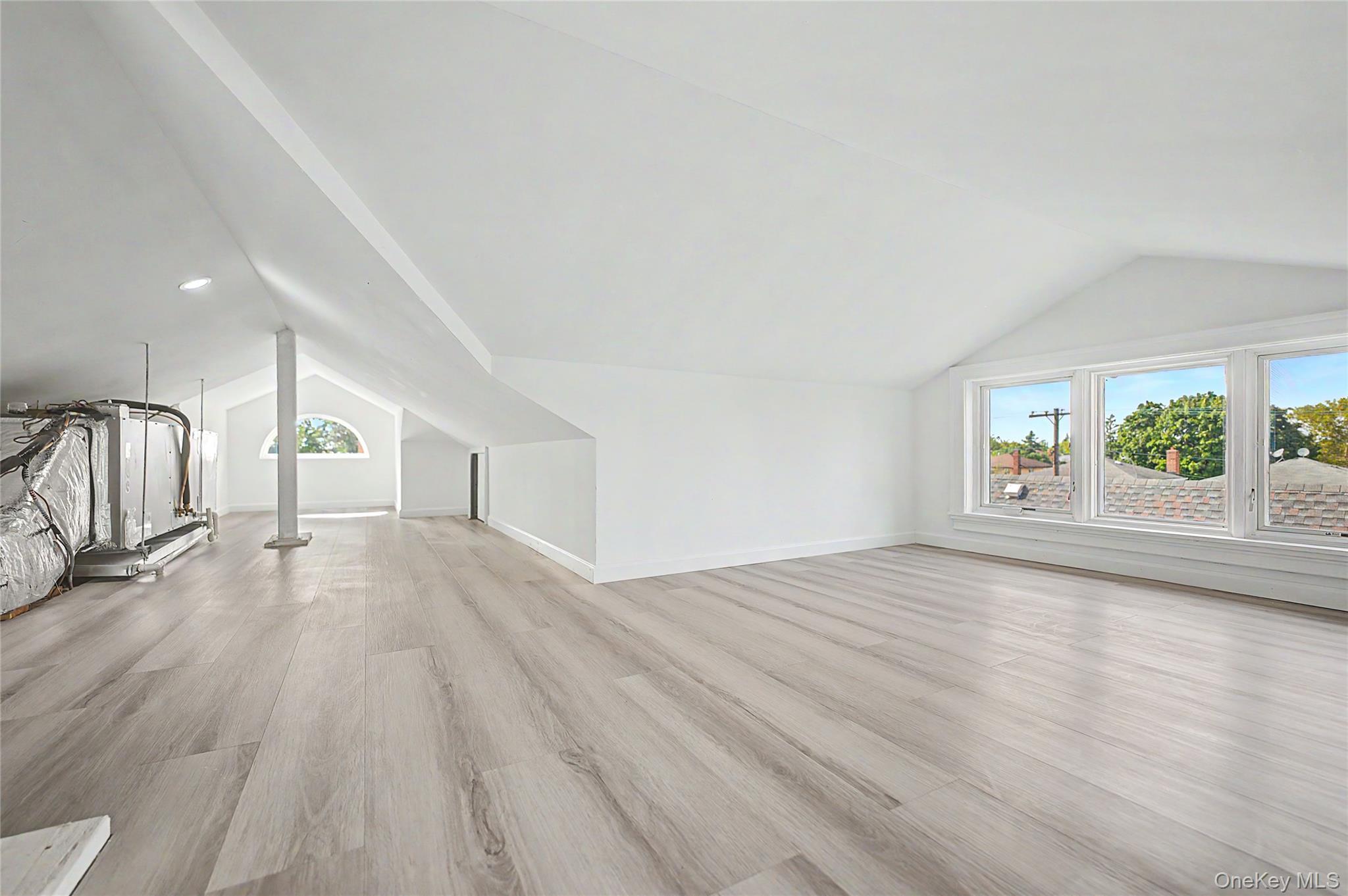 Single Family 197th Street Queens, NY 11365, MLS-1049017-20