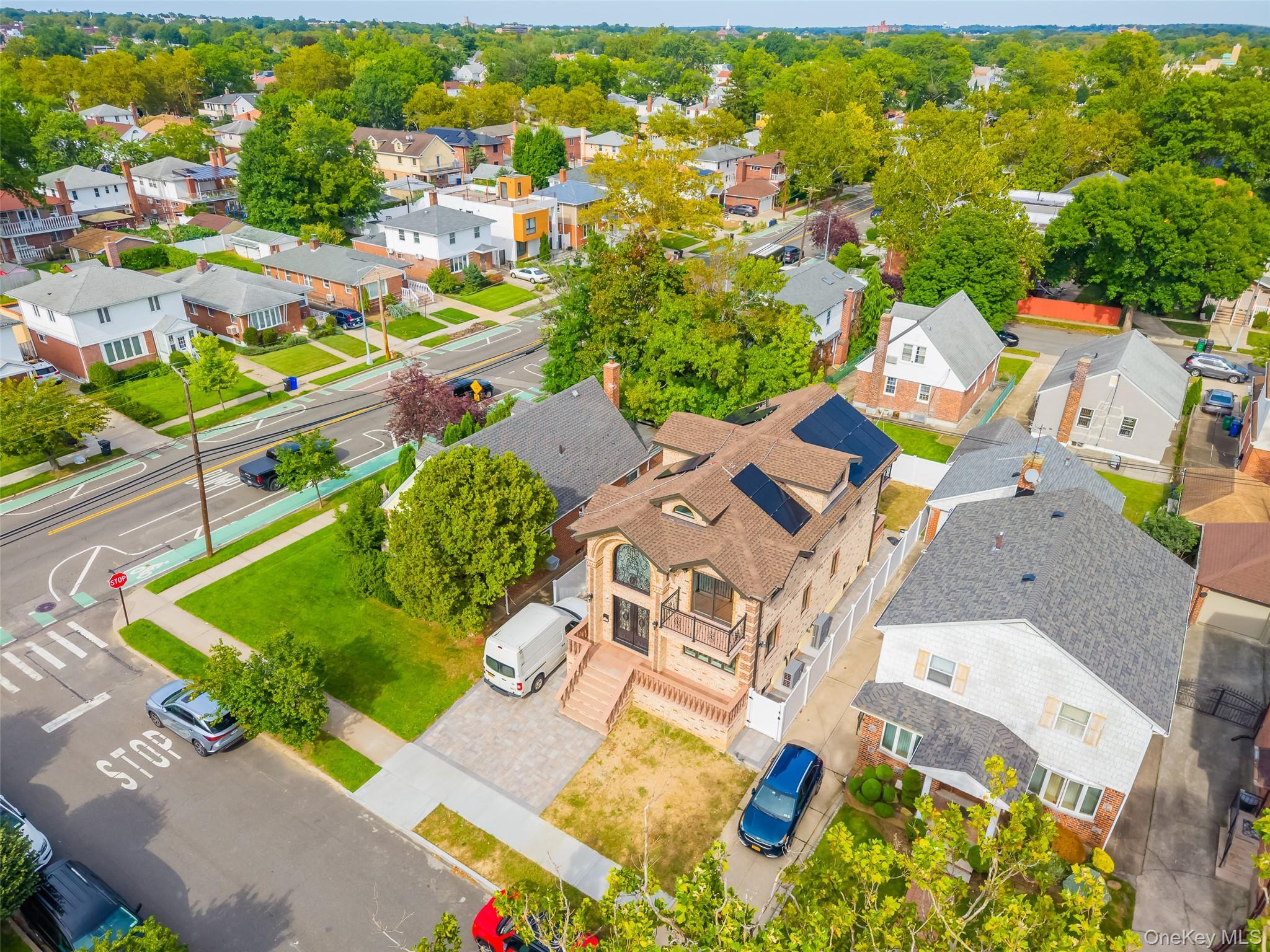Single Family 197th Street Queens, NY 11365, MLS-1049017-30