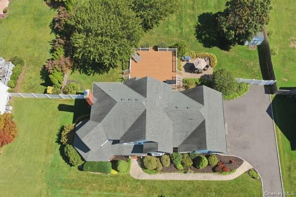 Single Family Old Neck Court Suffolk County, NY 11949, MLS-1049019-23