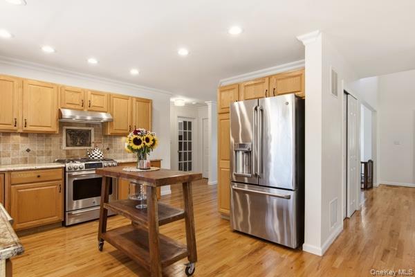 Single Family Old Neck Court Suffolk County, NY 11949, MLS-1049019-6
