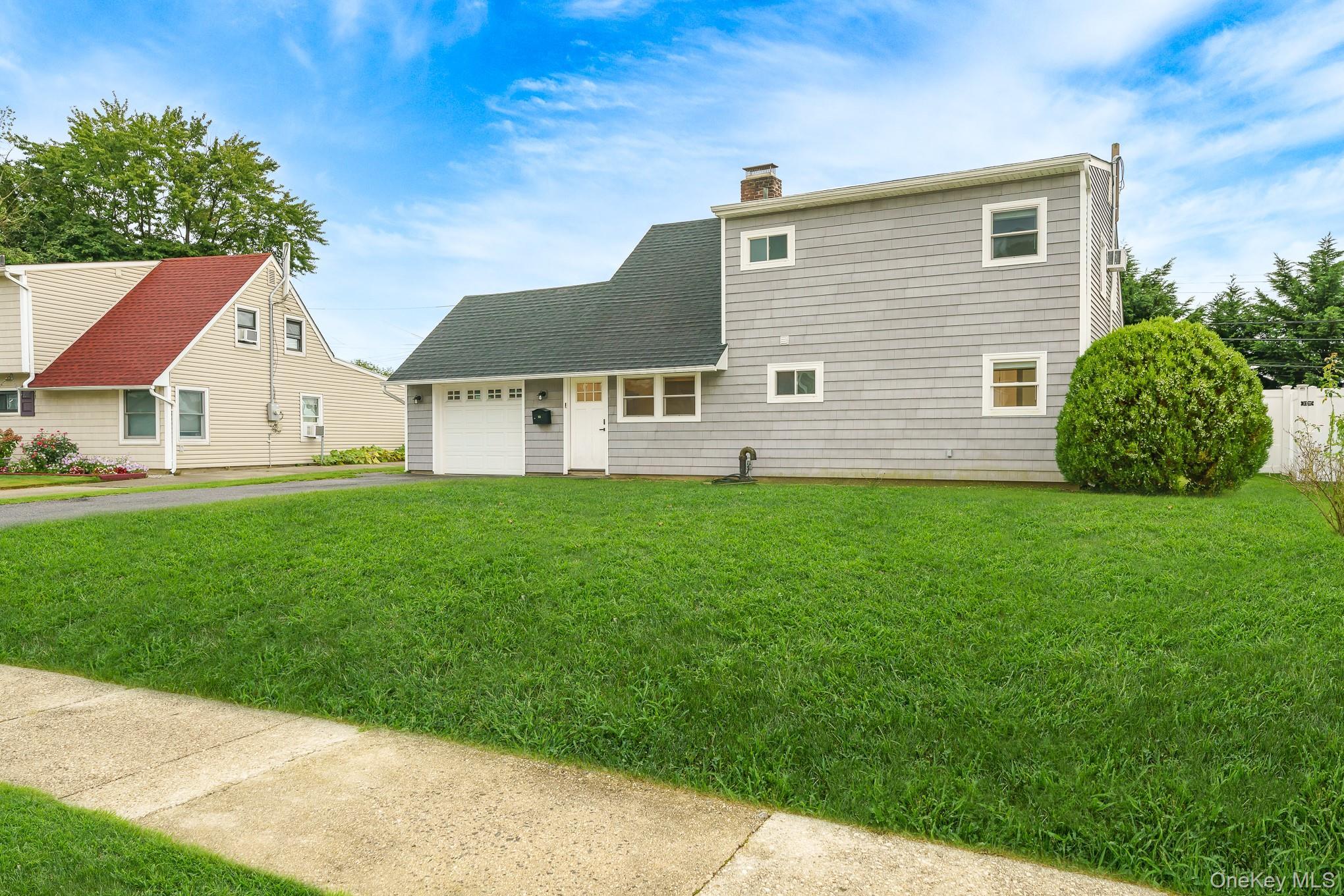 Single Family Squirrel Lane  Nassau County, NY 11756, MLS-1049029-2