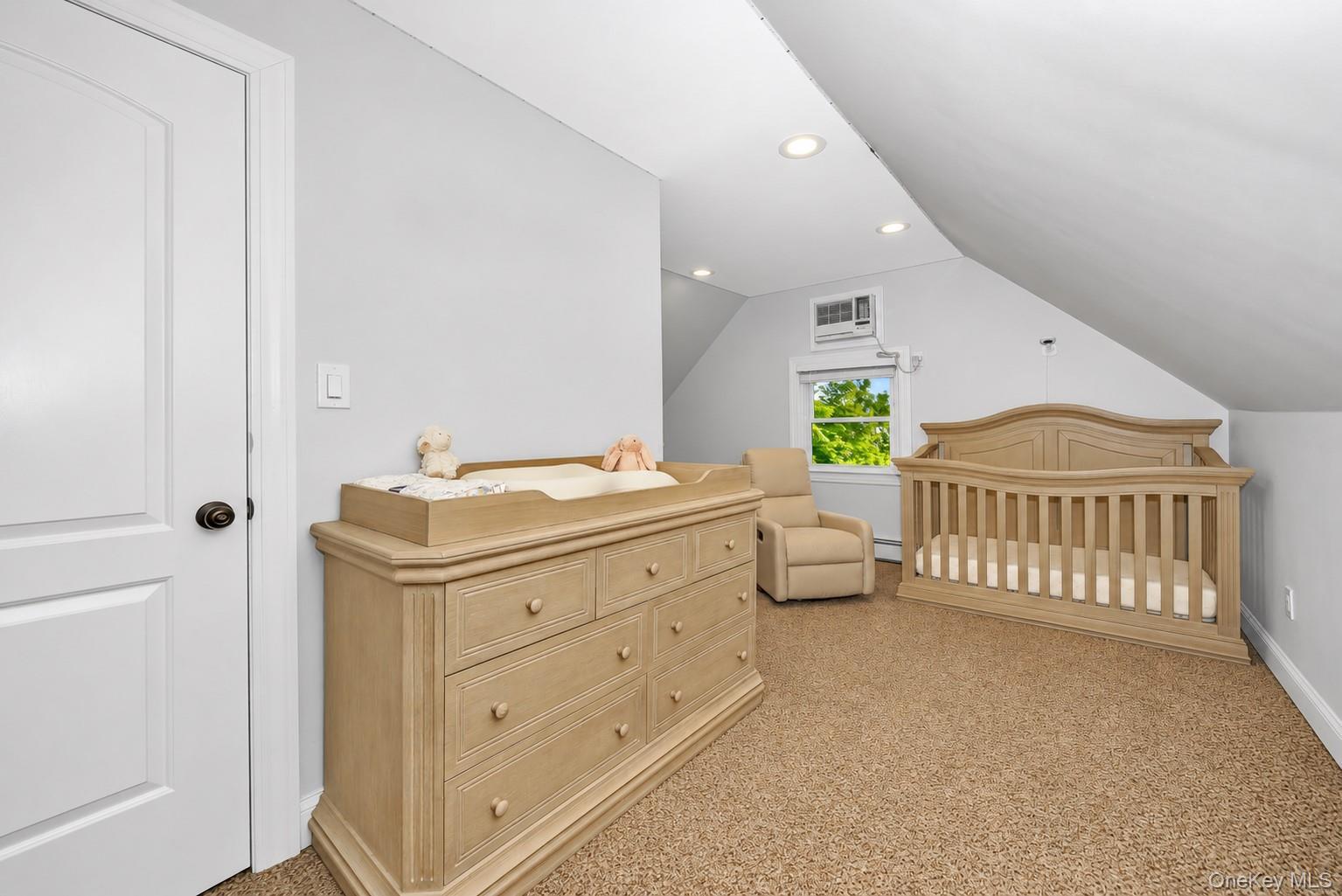 Single Family Squirrel Lane  Nassau County, NY 11756, MLS-1049029-32