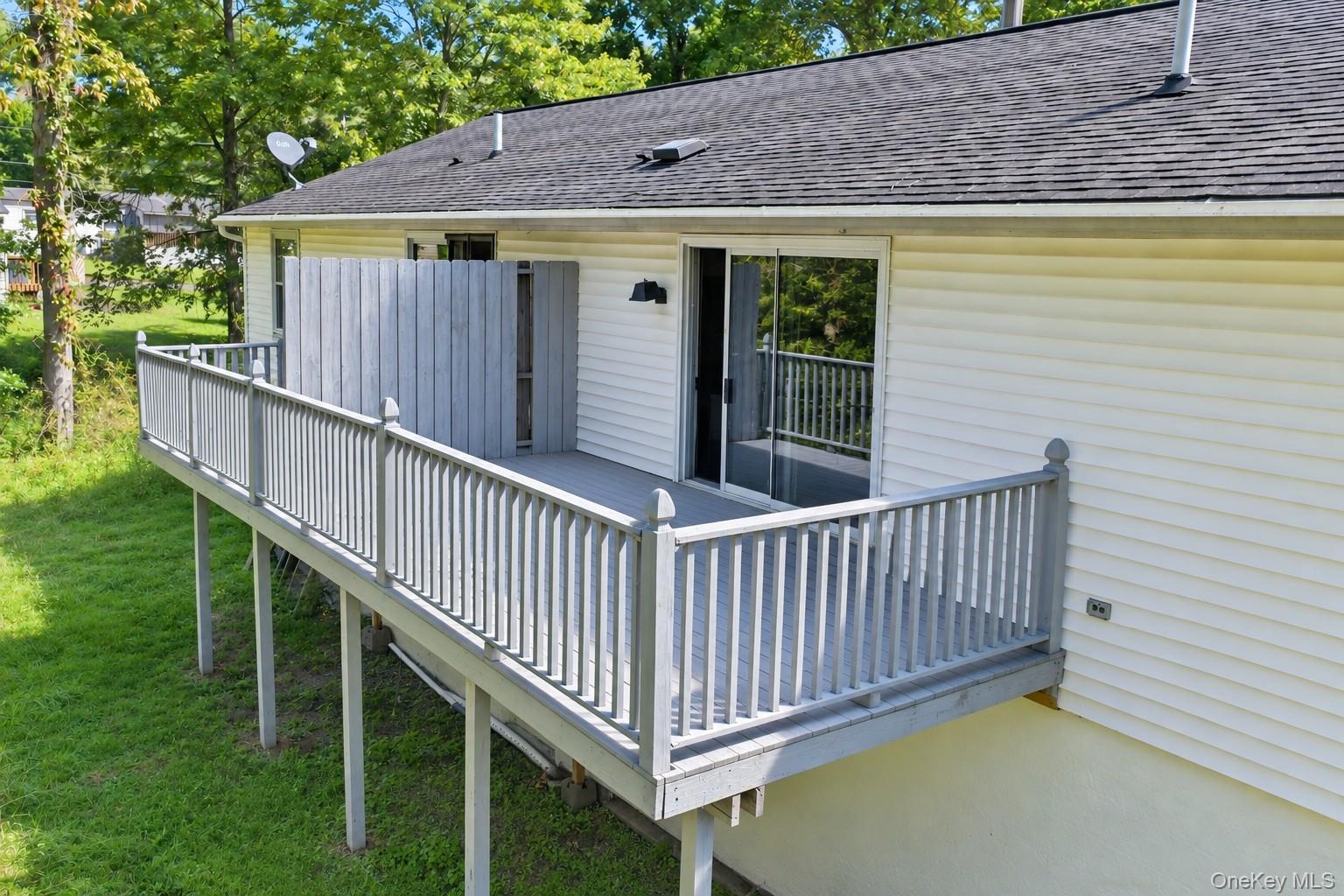 Single Family Albany Post Road  Ulster County, NY 12525, MLS-1049038-13