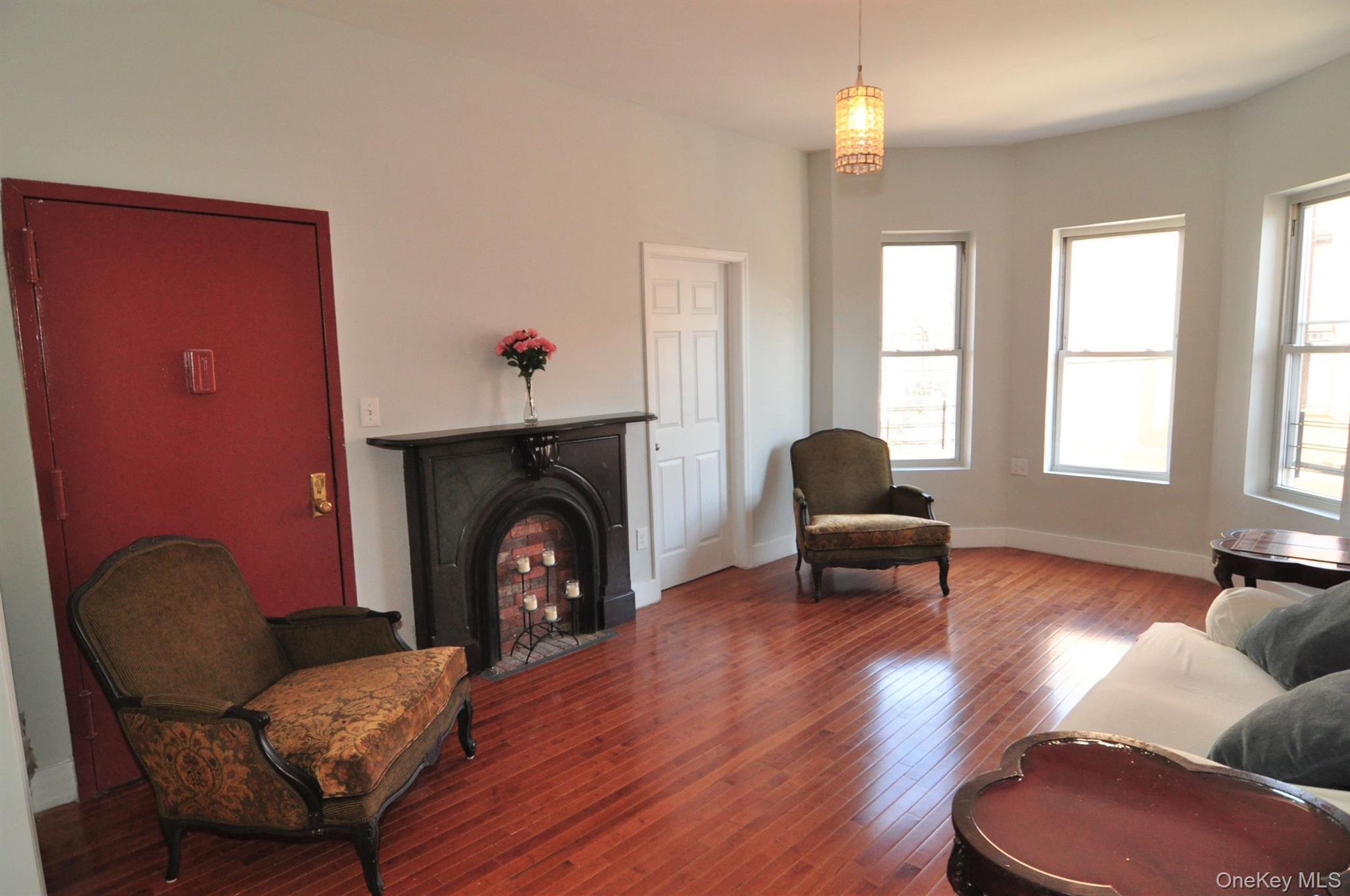 Single Family E 188th Street  Bronx, NY 10458, MLS-1049044-15