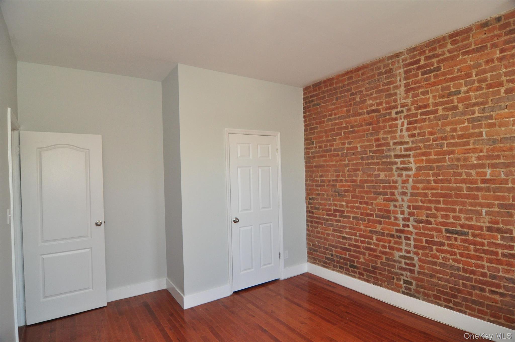 Single Family E 188th Street  Bronx, NY 10458, MLS-1049044-5