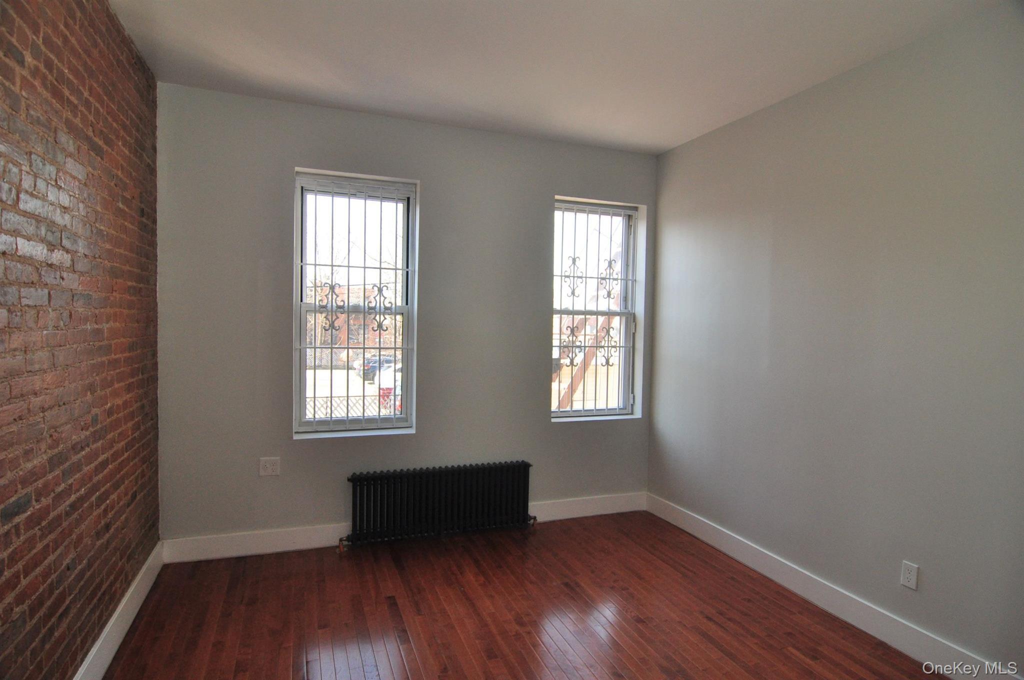 Single Family E 188th Street  Bronx, NY 10458, MLS-1049044-6