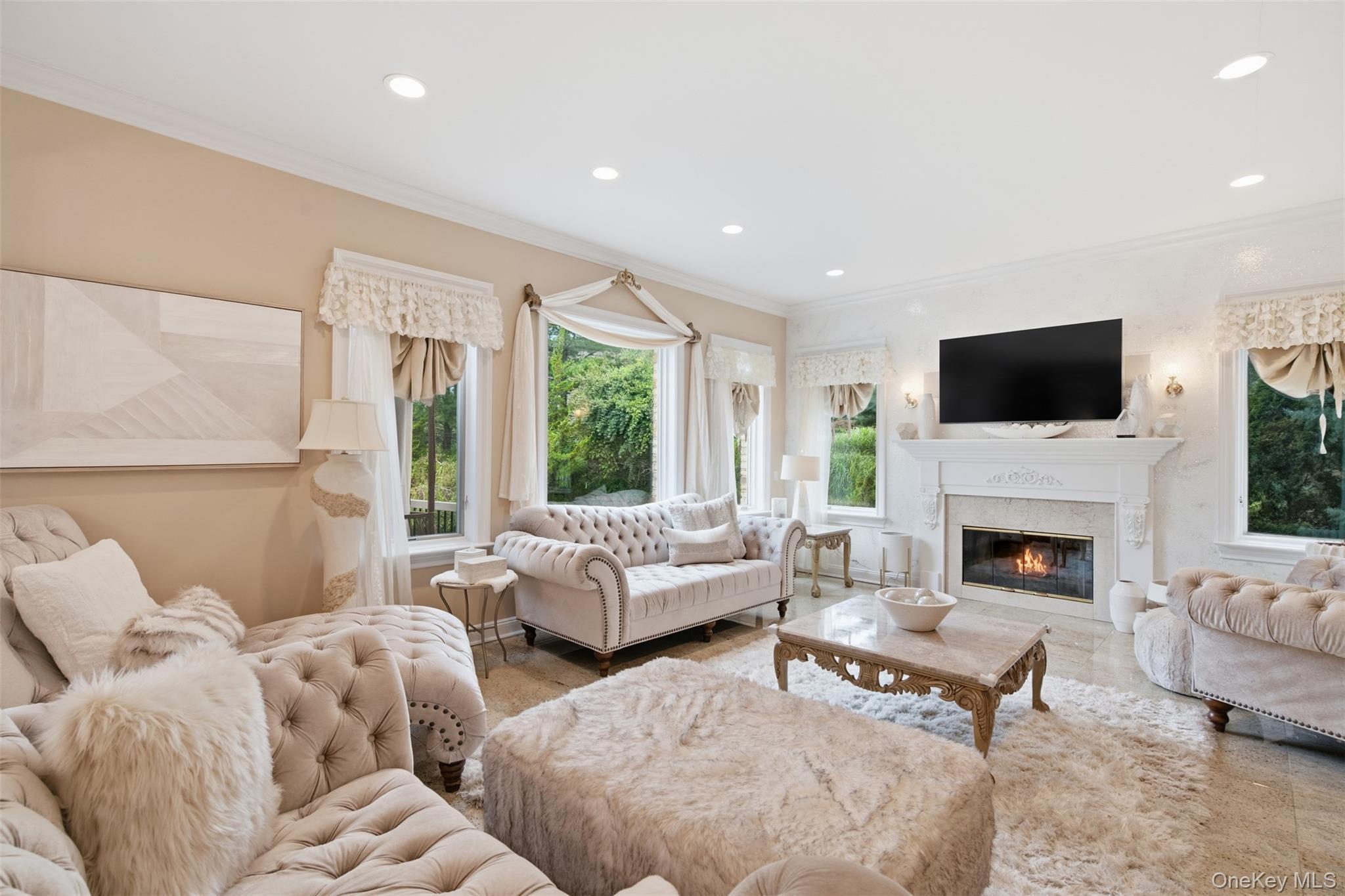 Single Family Peppermill Lane  Suffolk County, NY 11746, MLS-1049045-13