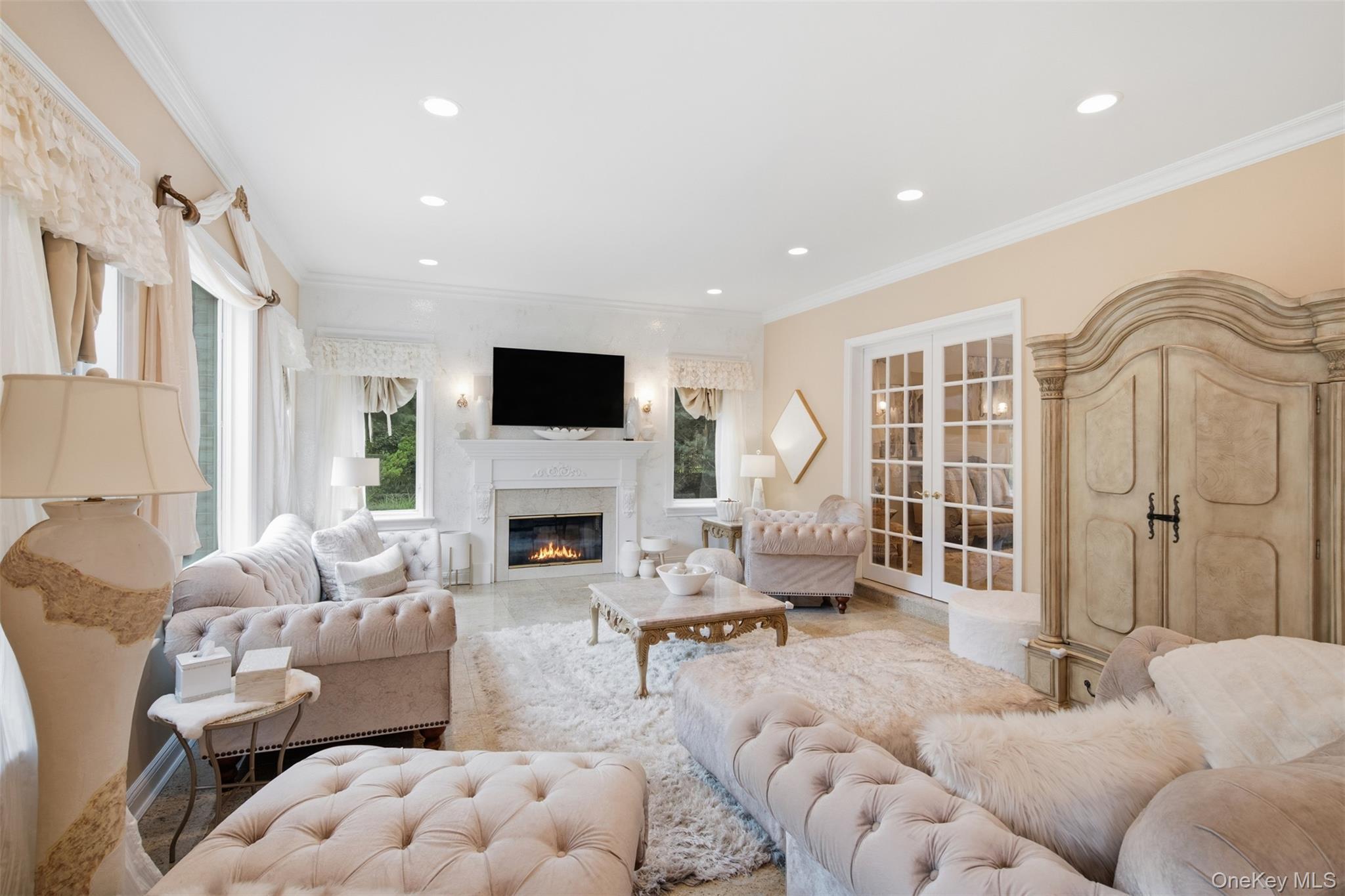 Single Family Peppermill Lane  Suffolk County, NY 11746, MLS-1049045-14