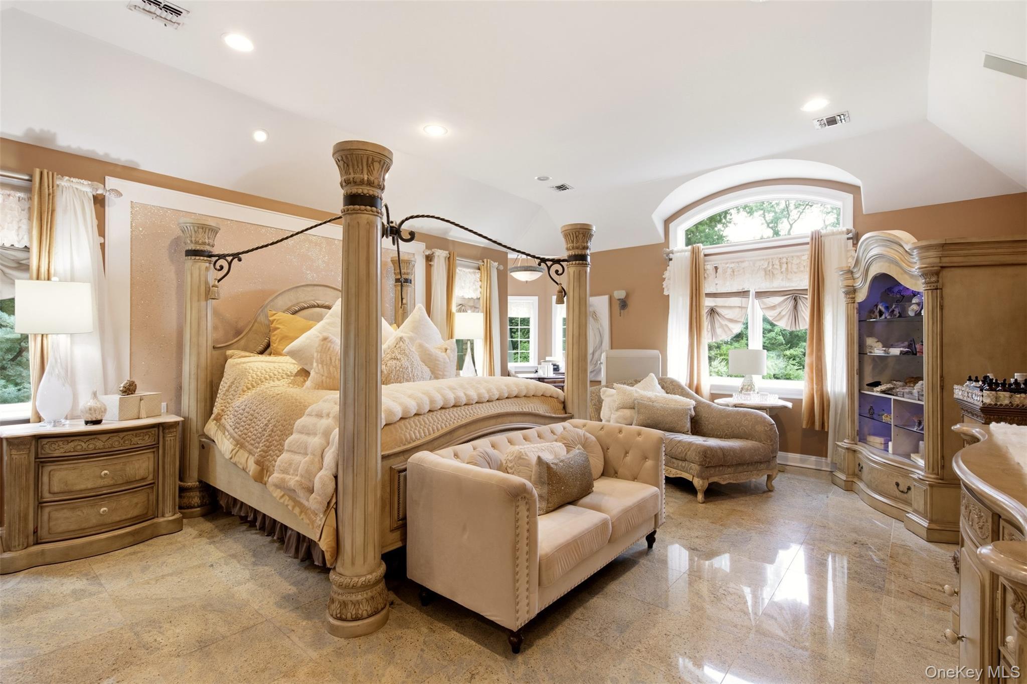 Single Family Peppermill Lane  Suffolk County, NY 11746, MLS-1049045-27