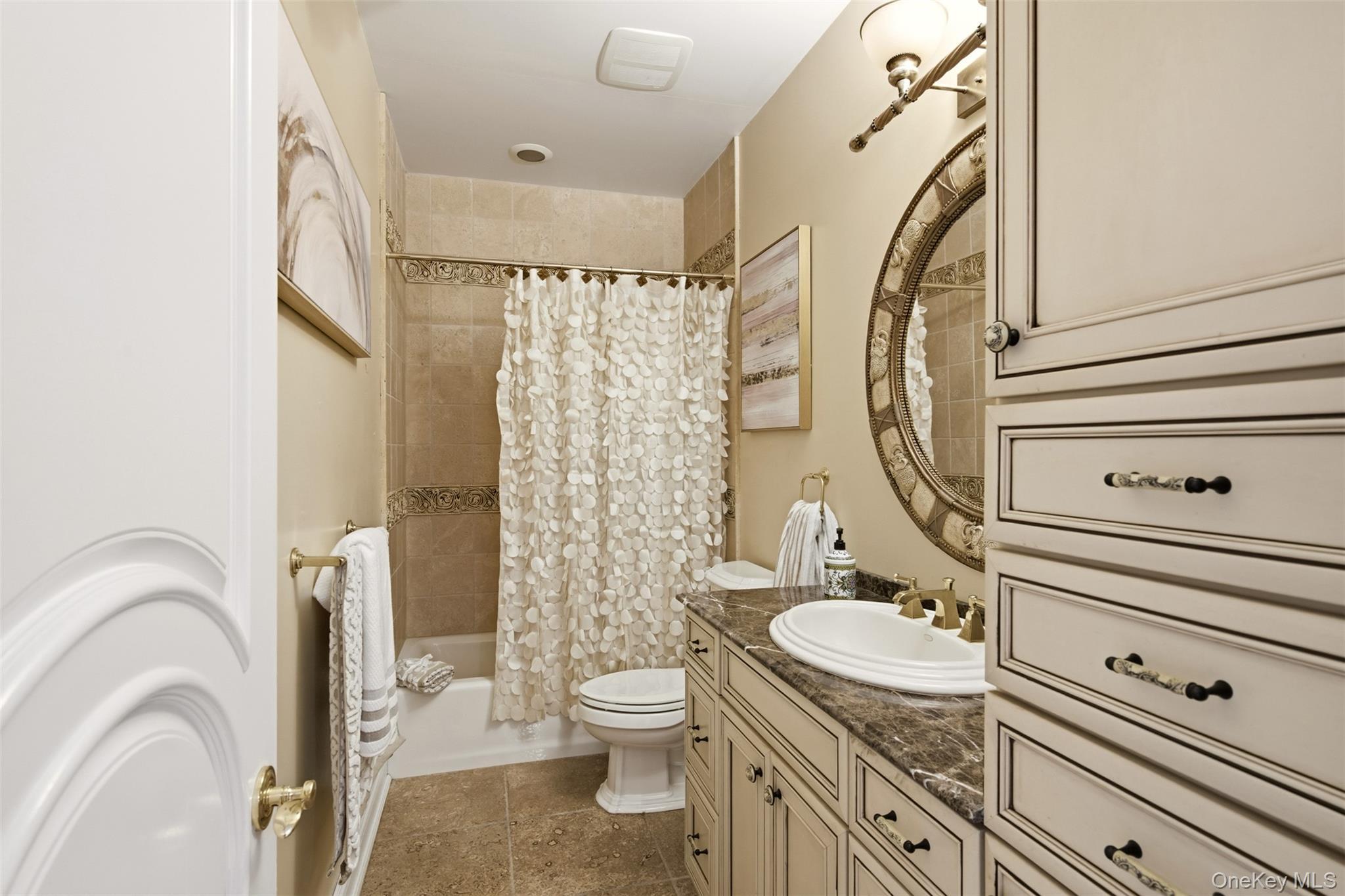 Single Family Peppermill Lane  Suffolk County, NY 11746, MLS-1049045-34