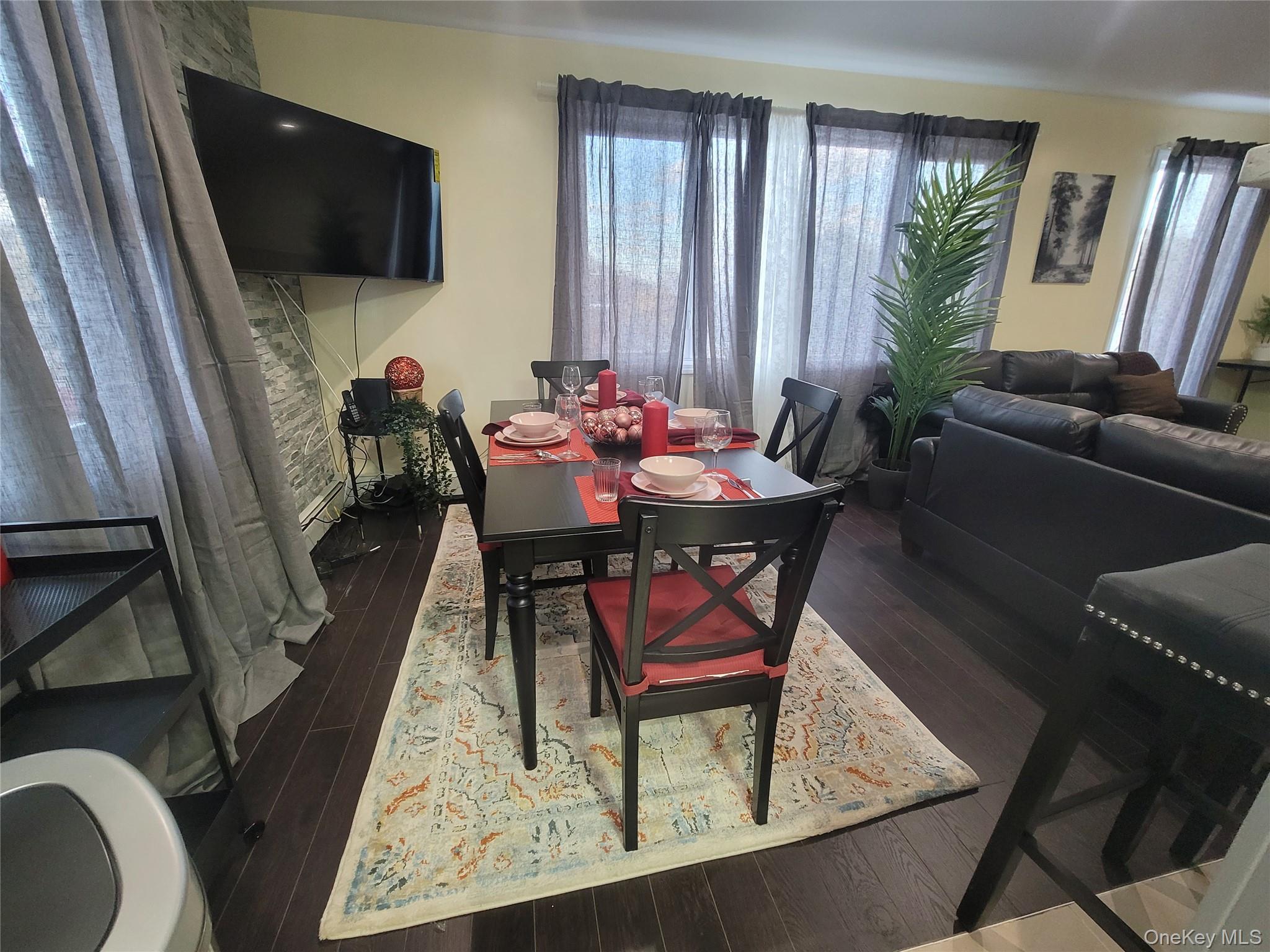 Single Family 185th Street Queens, NY 11413, MLS-1049049-29
