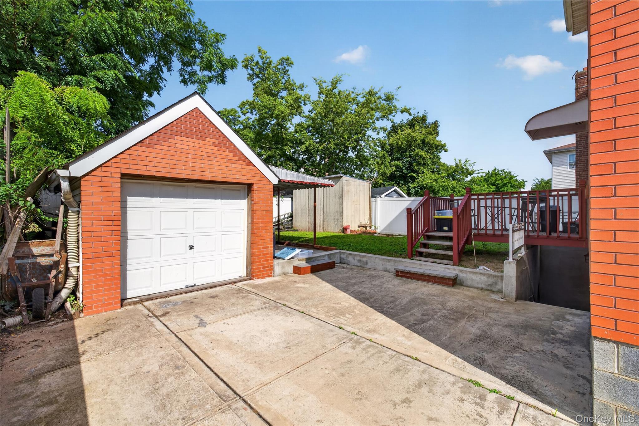 Single Family 185th Street Queens, NY 11413, MLS-1049049-41