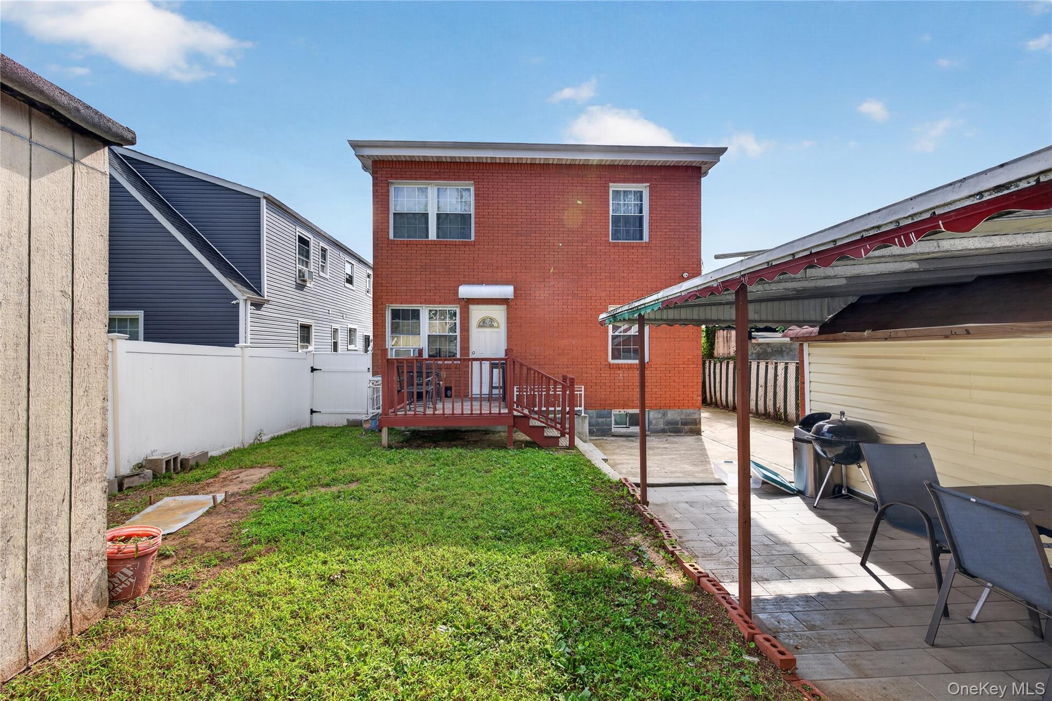 Single Family 185th Street  Queens, NY 11413, MLS-1049049-43