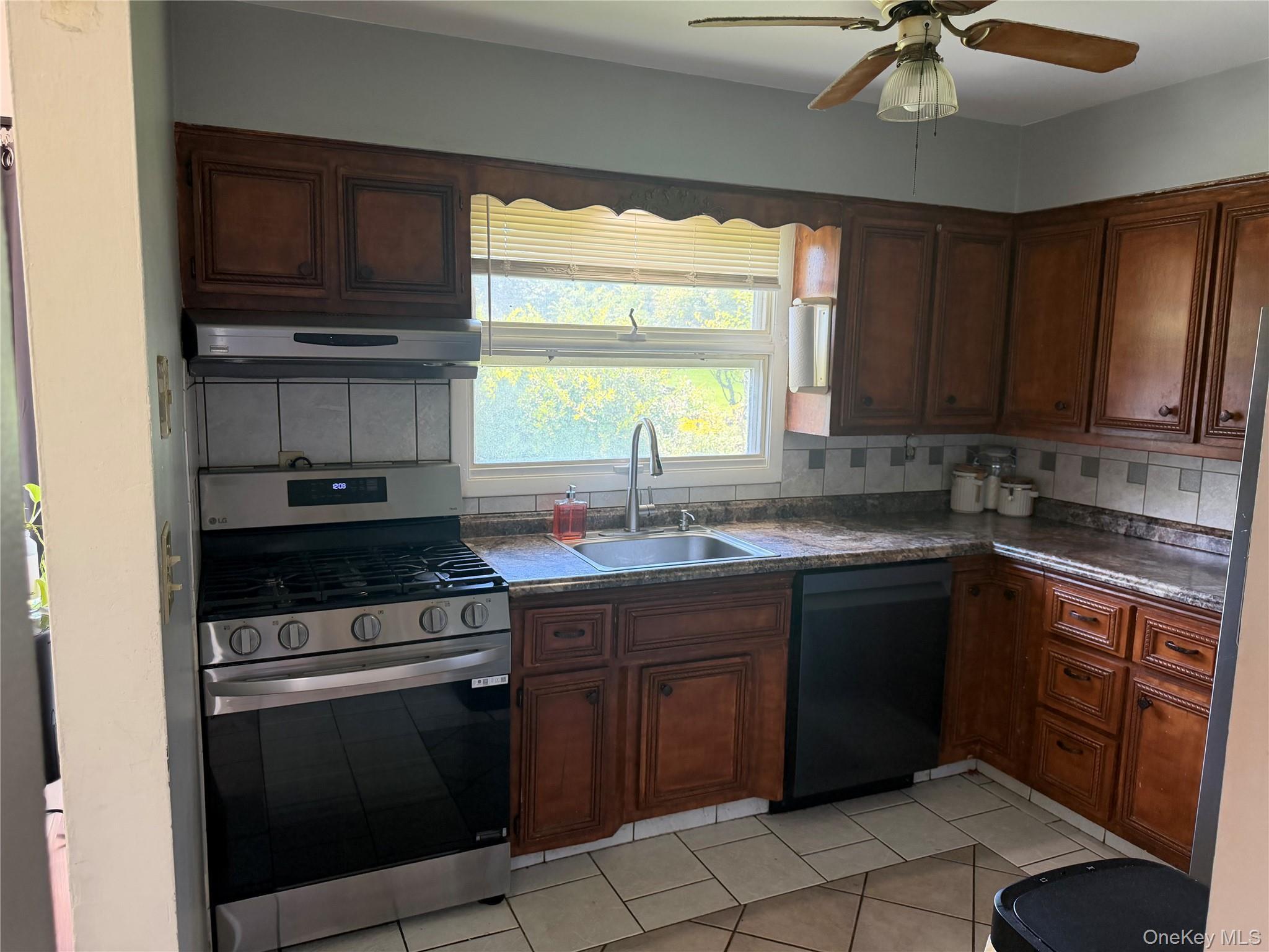 Single Family Goshen Turnpike Orange County, NY 10941, MLS-1049053-5