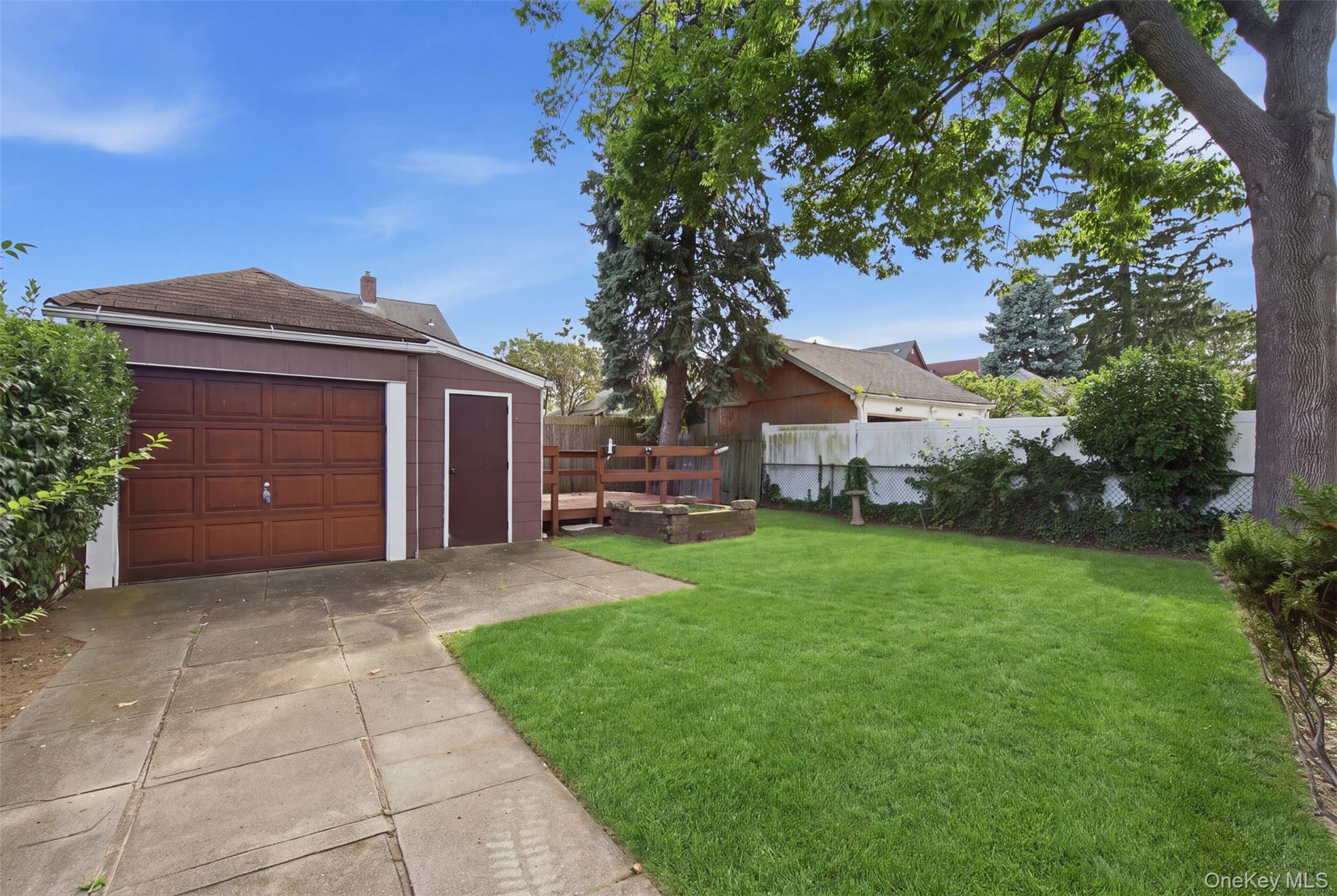 Single Family Cornell Street Nassau County, NY 11596, MLS-1049055-20