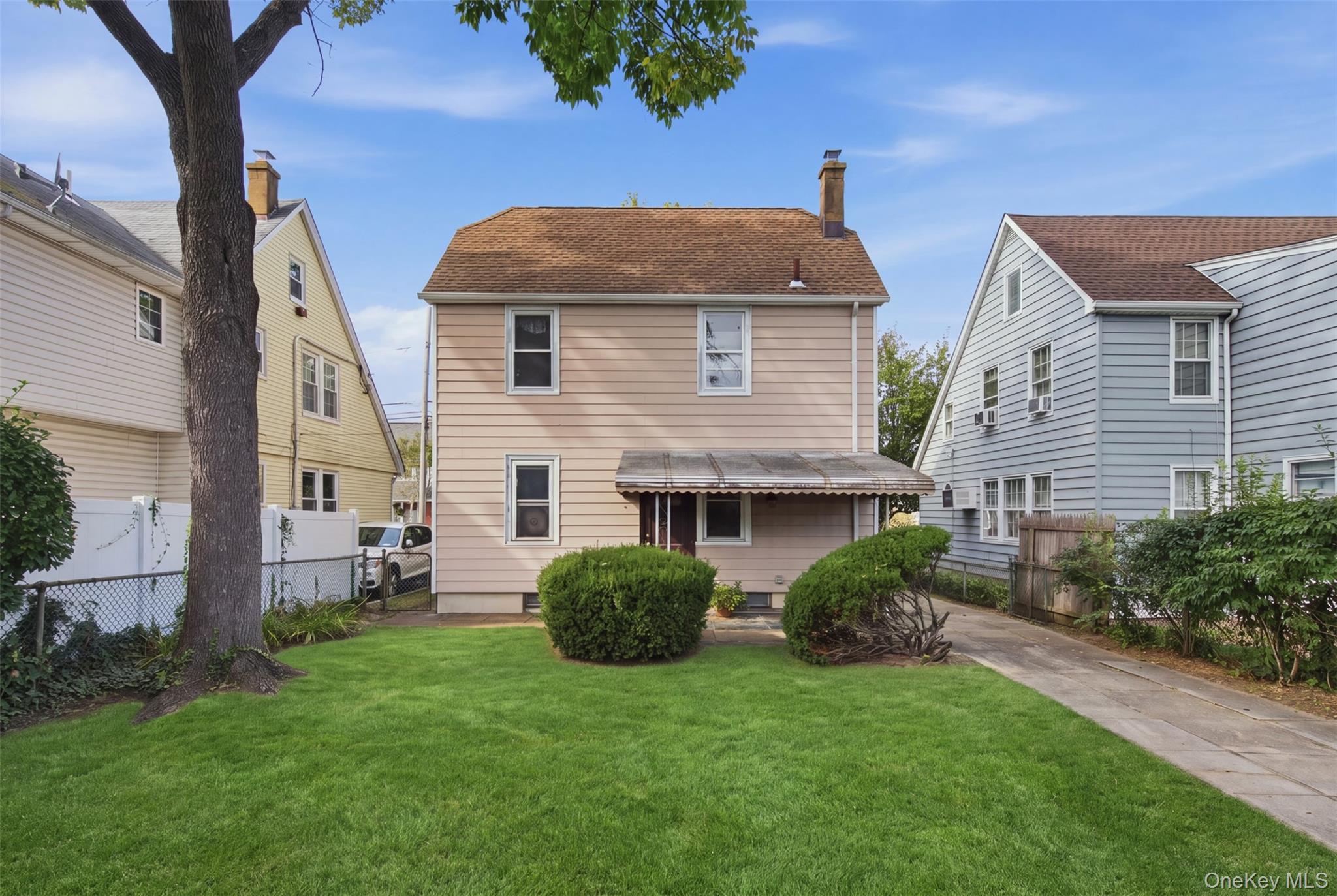 Single Family Cornell Street Nassau County, NY 11596, MLS-1049055-21