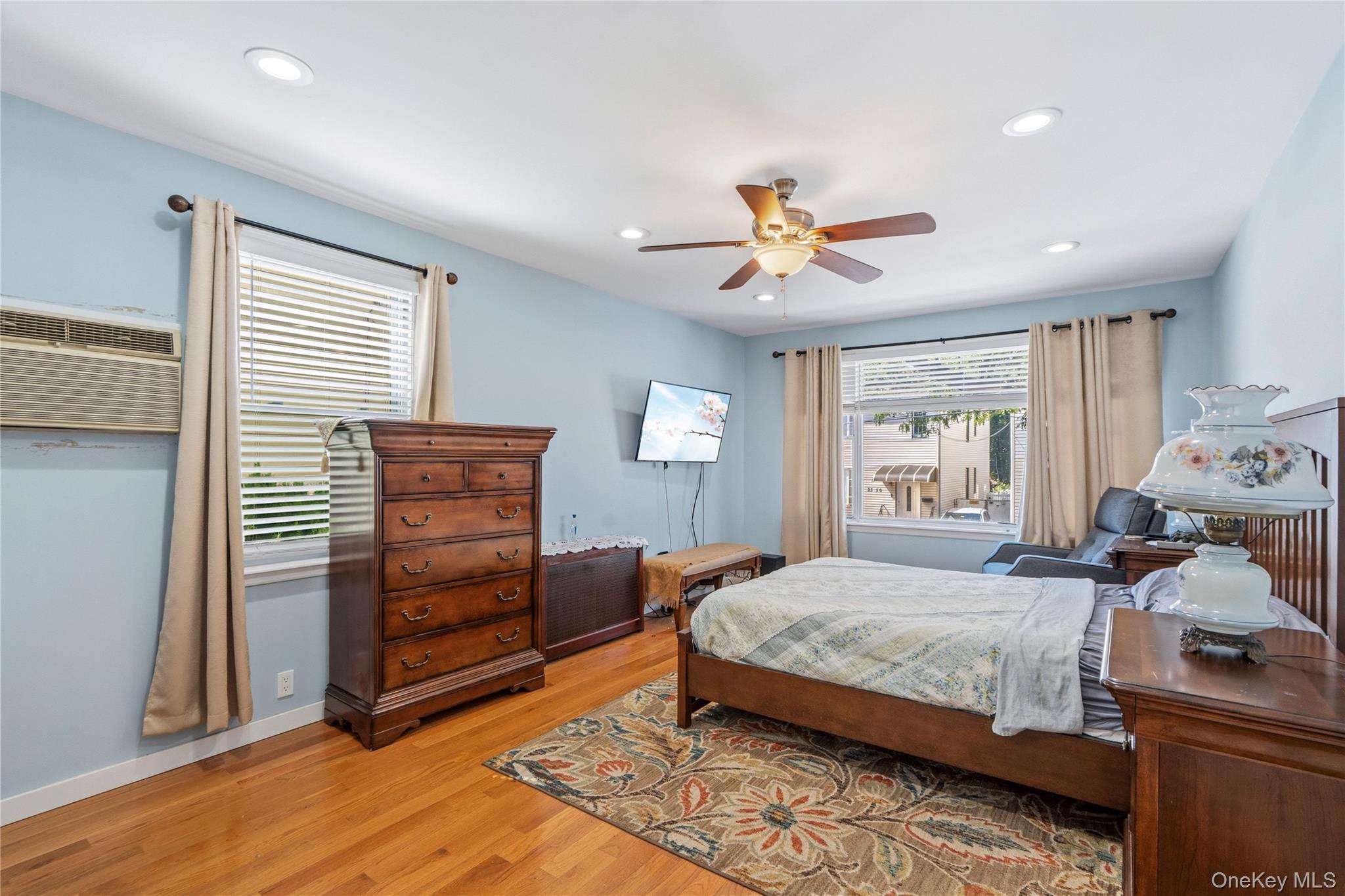 Single Family 125th Street Queens, NY 11356, MLS-1049066-11