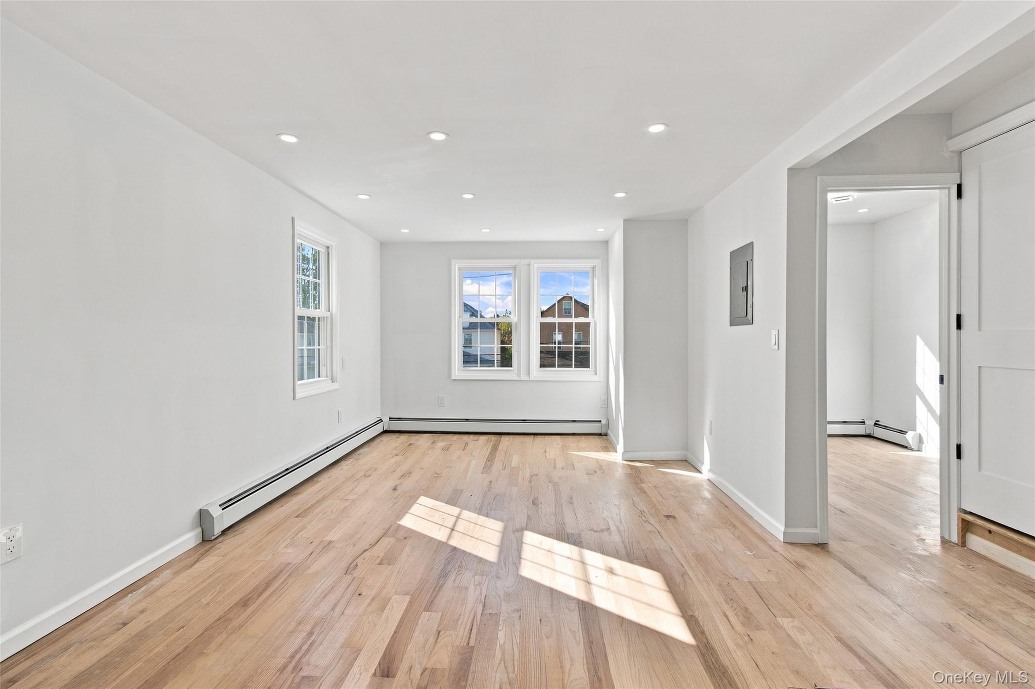 Single Family Mangin Ave Queens, NY 11412, MLS-1049070-17