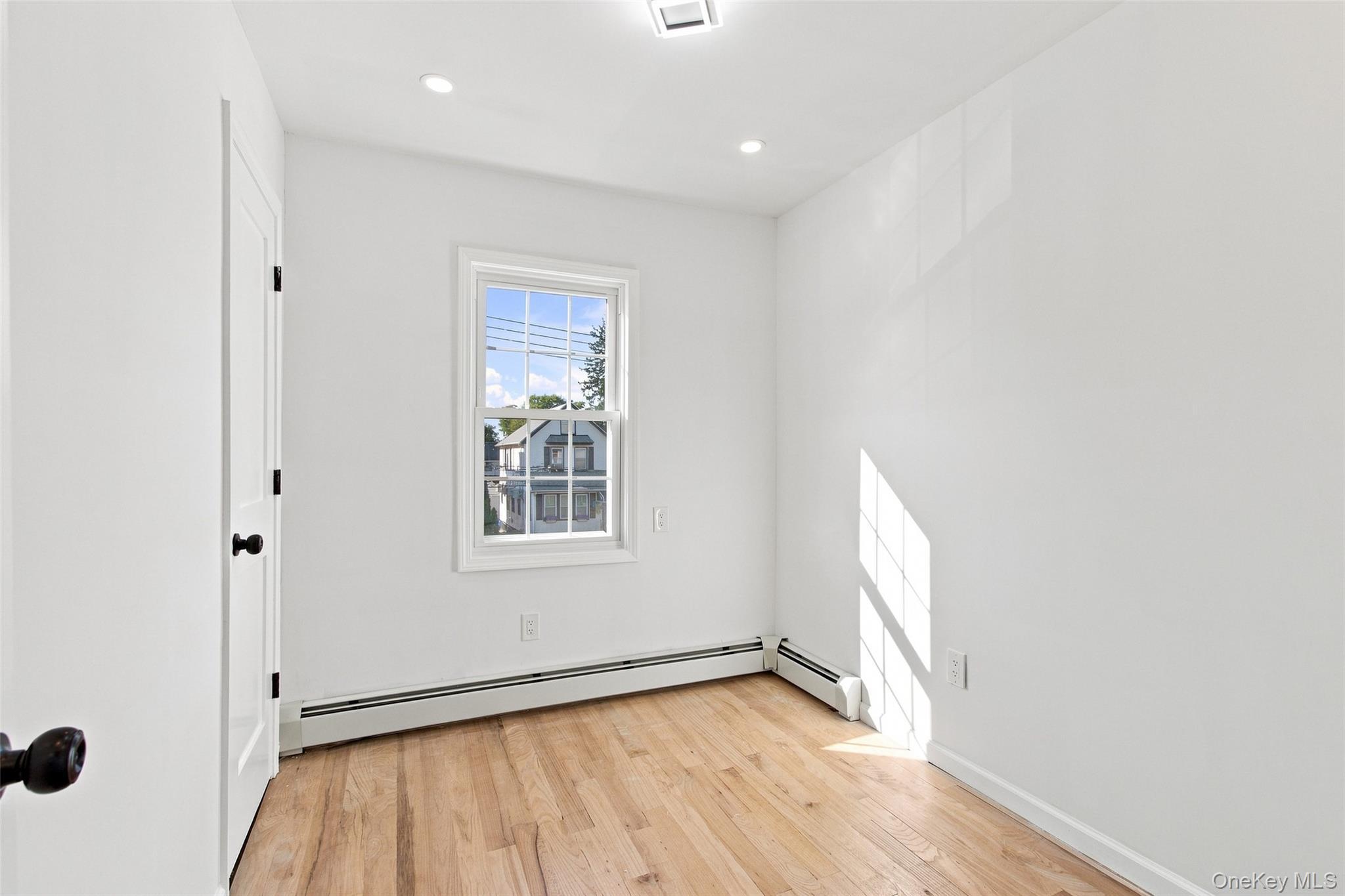 Single Family Mangin Ave Queens, NY 11412, MLS-1049070-18