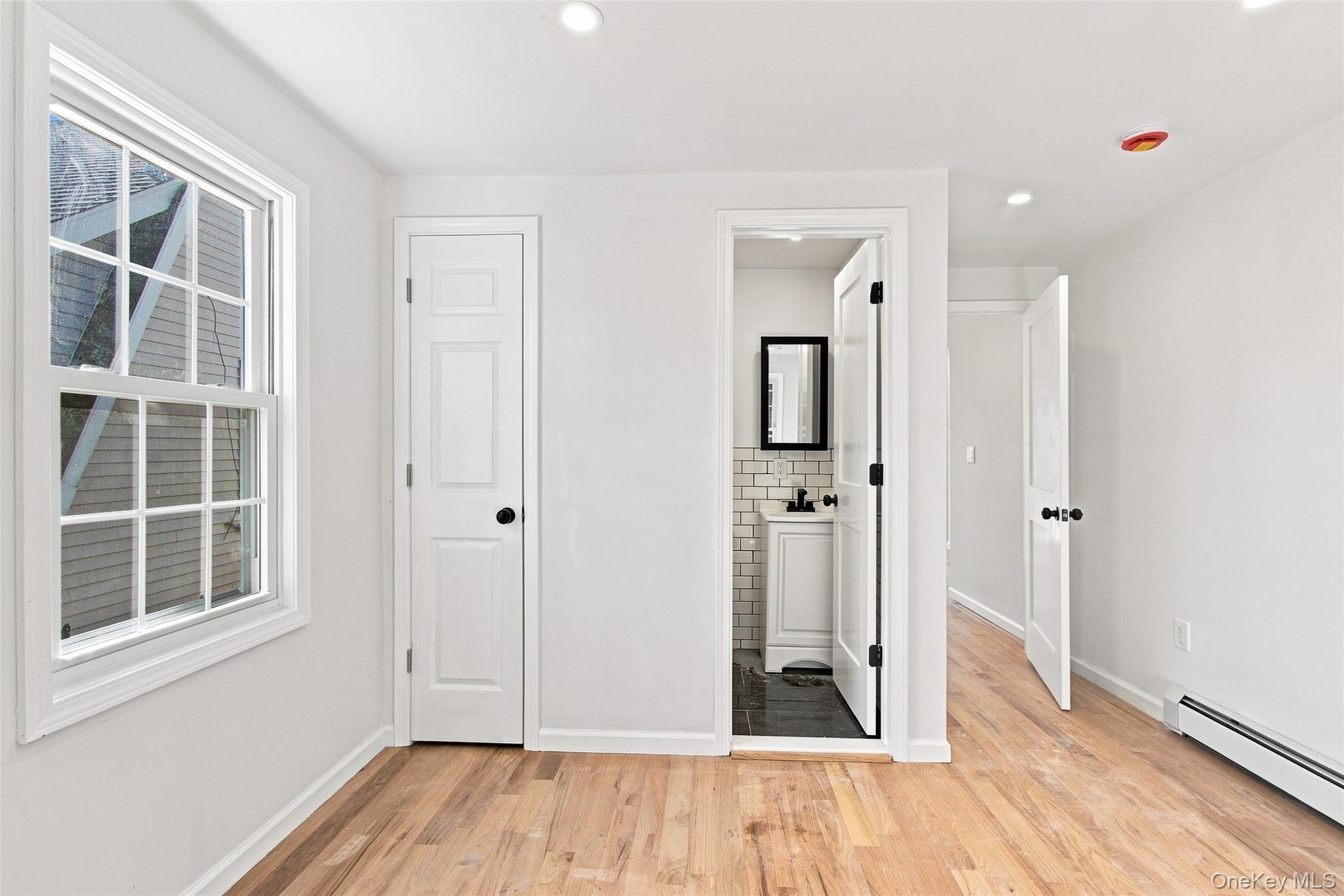Single Family Mangin Ave Queens, NY 11412, MLS-1049070-21