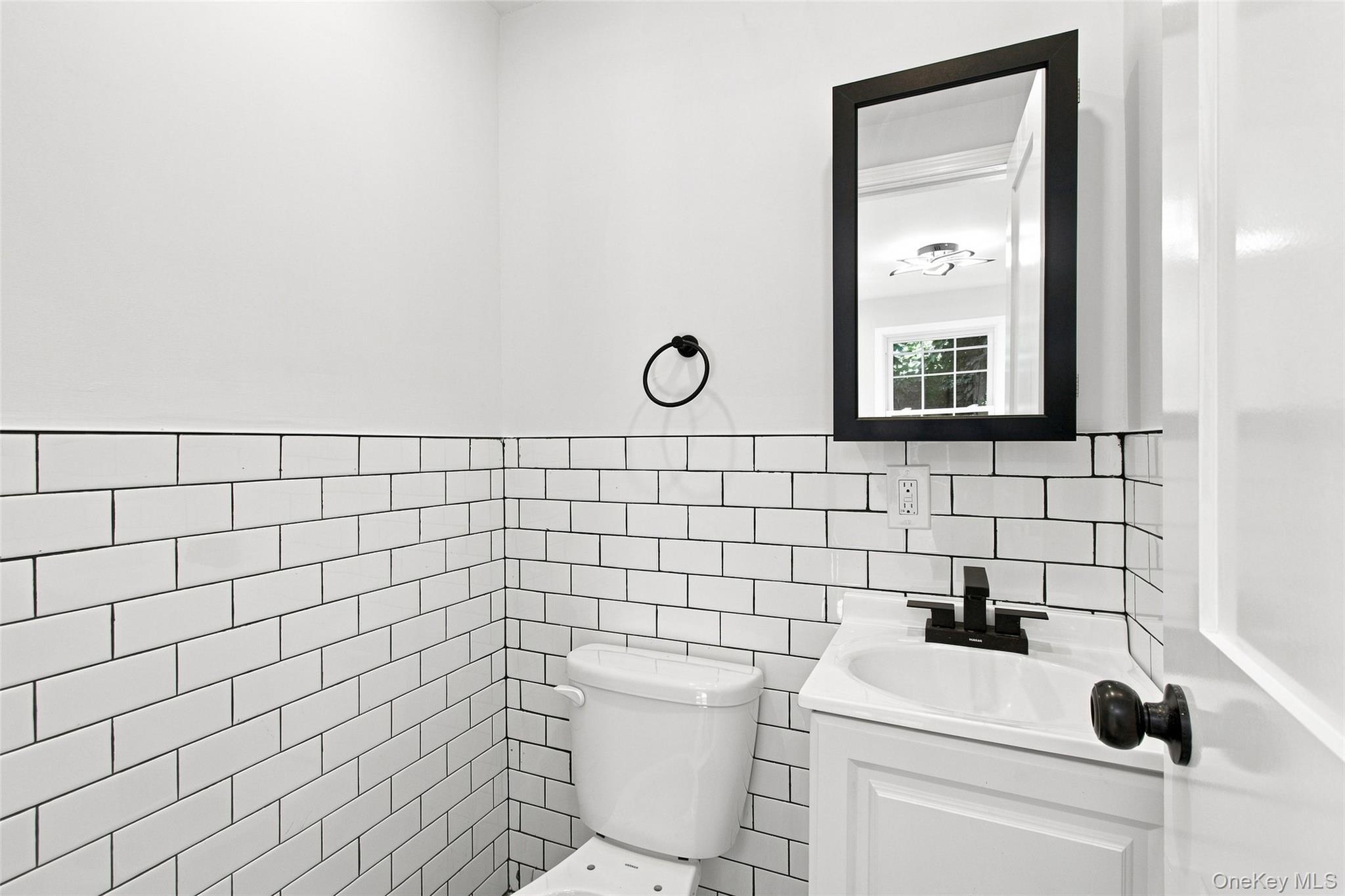 Single Family Mangin Ave Queens, NY 11412, MLS-1049070-22