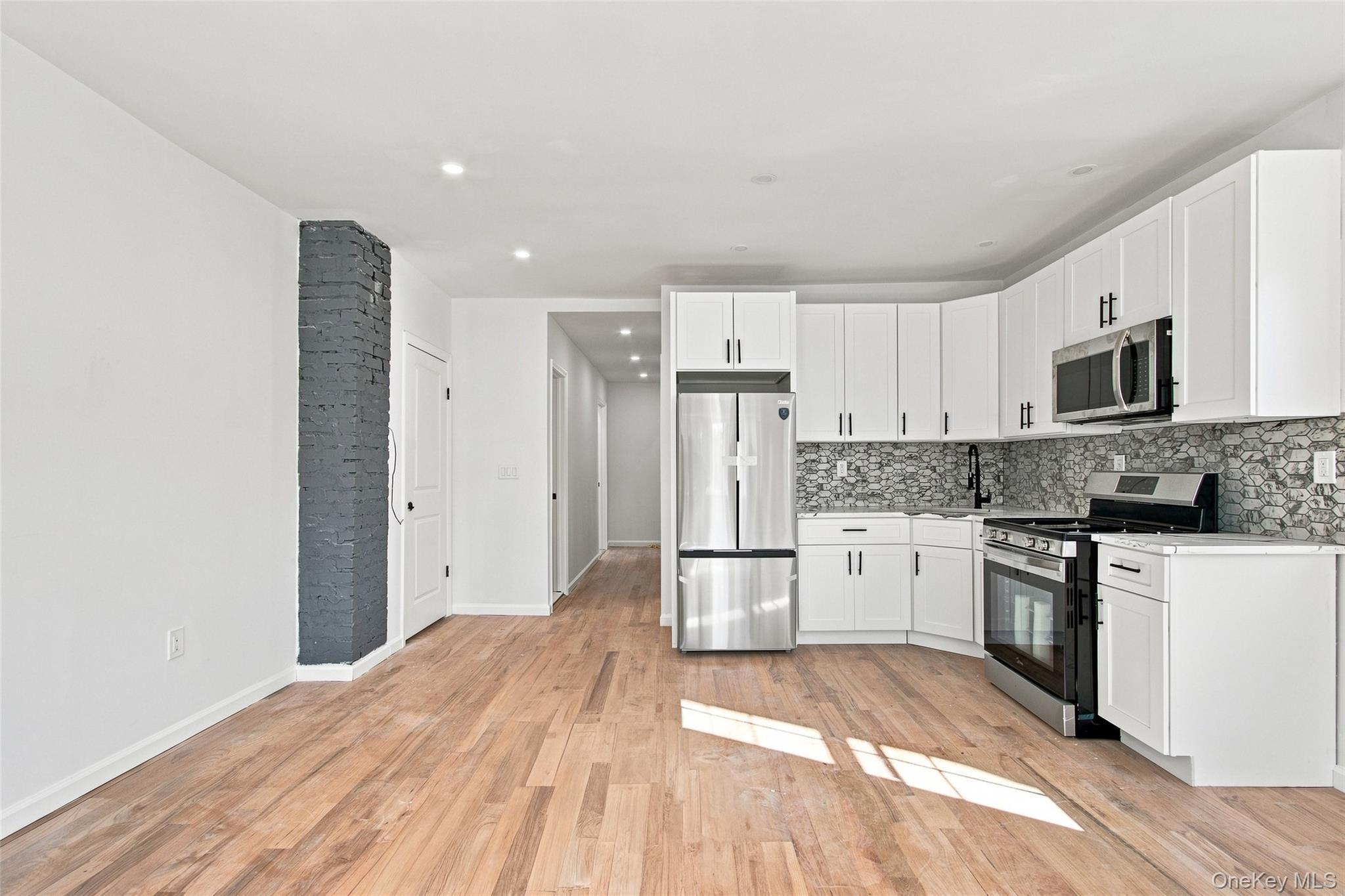 Single Family Mangin Ave Queens, NY 11412, MLS-1049070-3