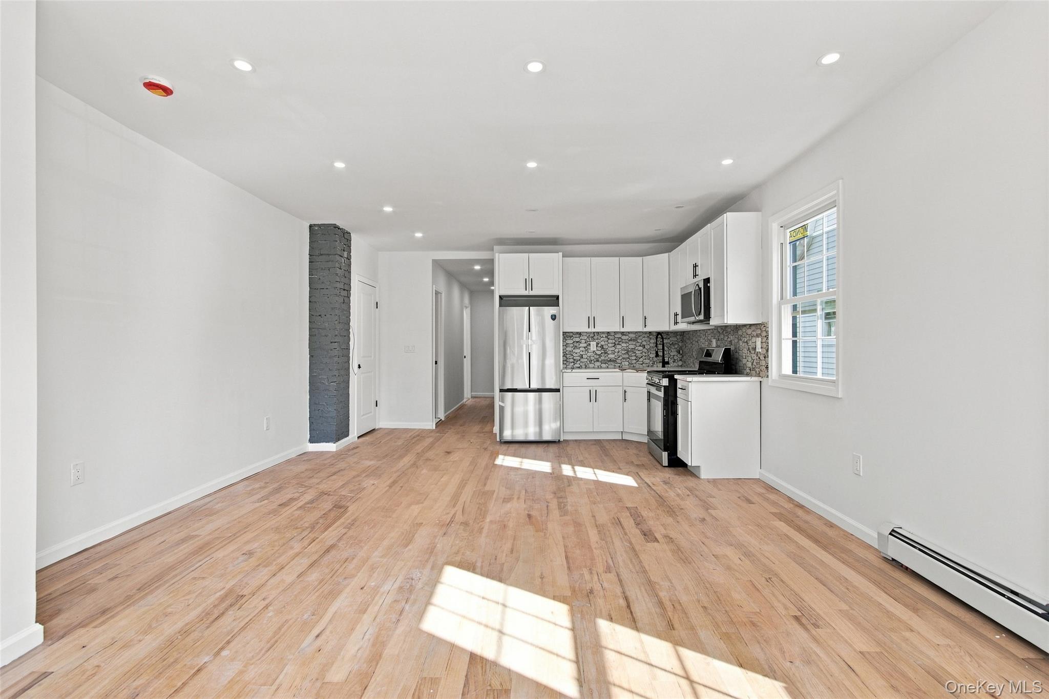 Single Family Mangin Ave Queens, NY 11412, MLS-1049070-7