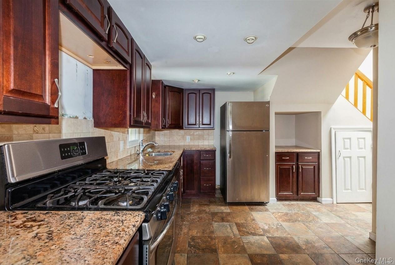 Single Family South Street Nassau County, NY 11783, MLS-1049081-8