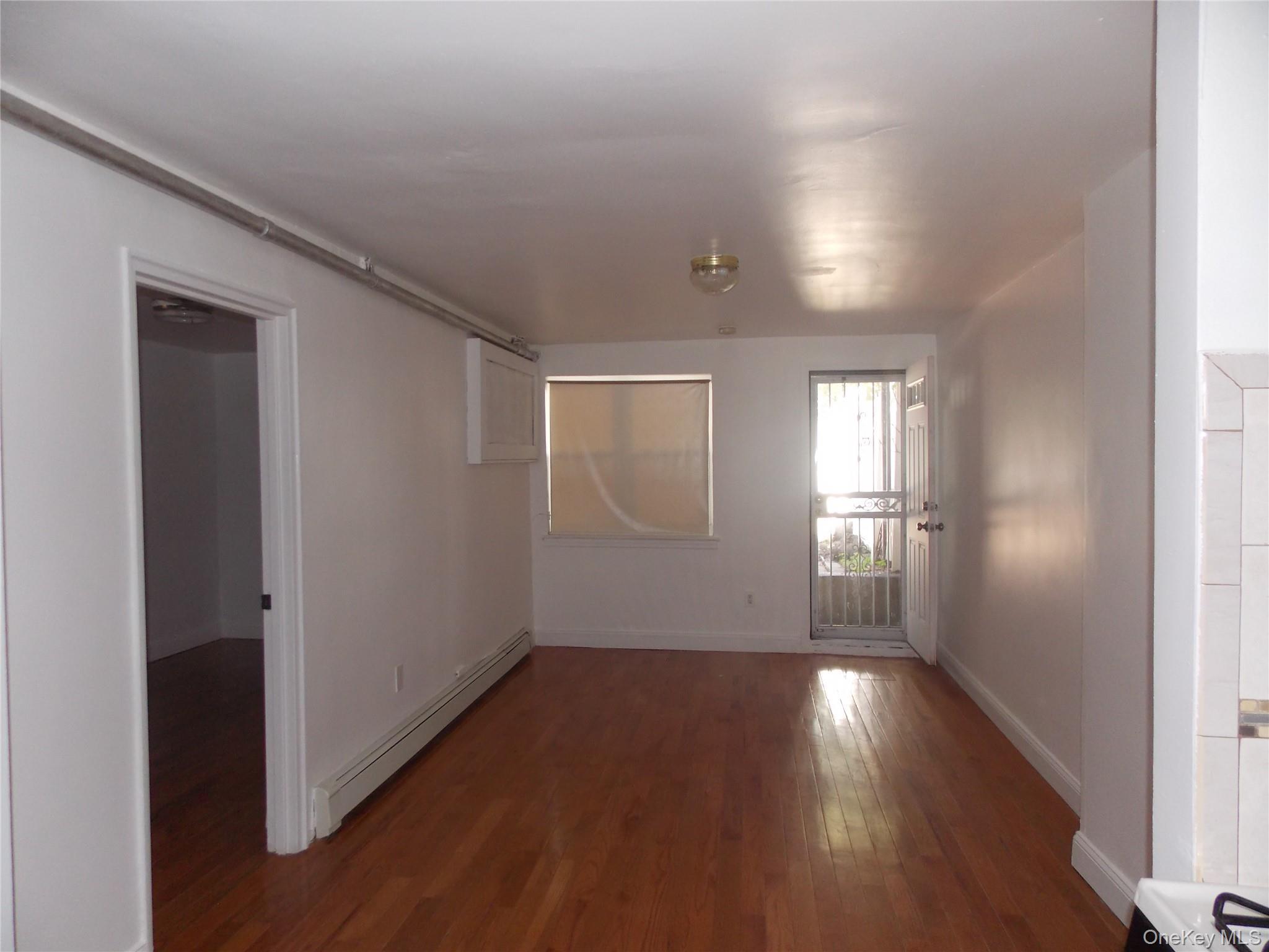 Apartment Throop Avenue Bronx, NY 10469, MLS-1049086-4