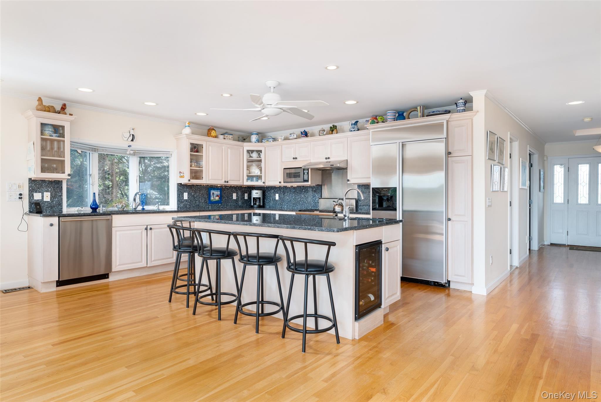 Single Family Old Fort Lane  Suffolk County, NY 11968, MLS-1049087-10