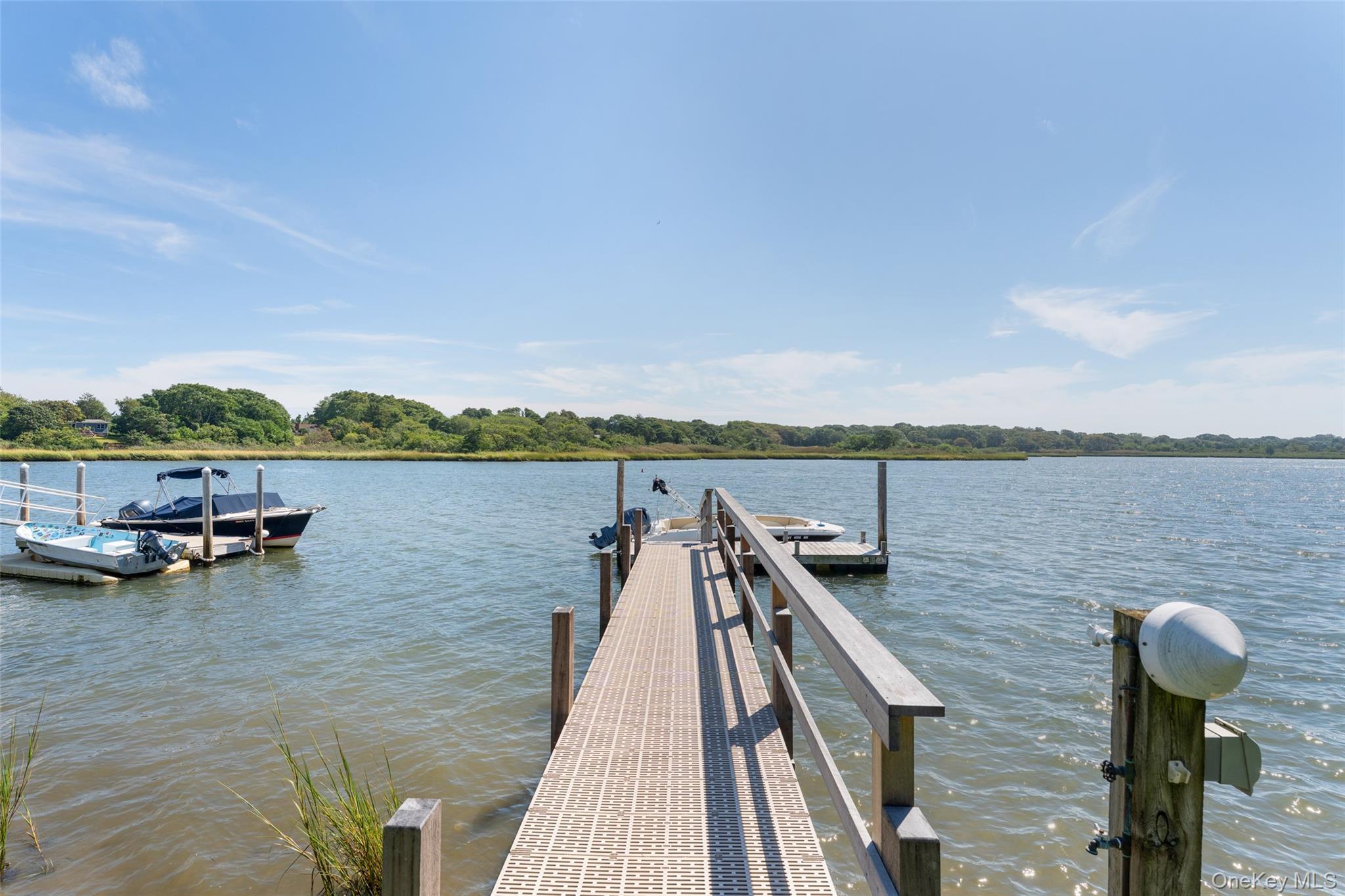 Single Family Old Fort Lane  Suffolk County, NY 11968, MLS-1049087-33