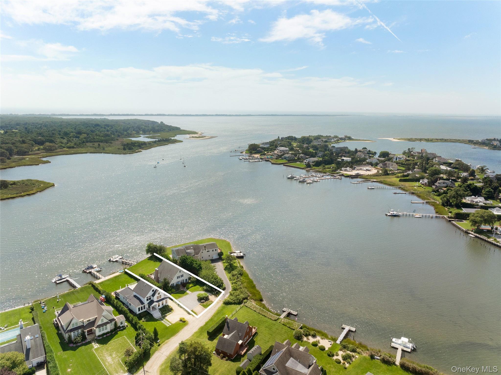 Single Family Old Fort Lane  Suffolk County, NY 11968, MLS-1049087-37