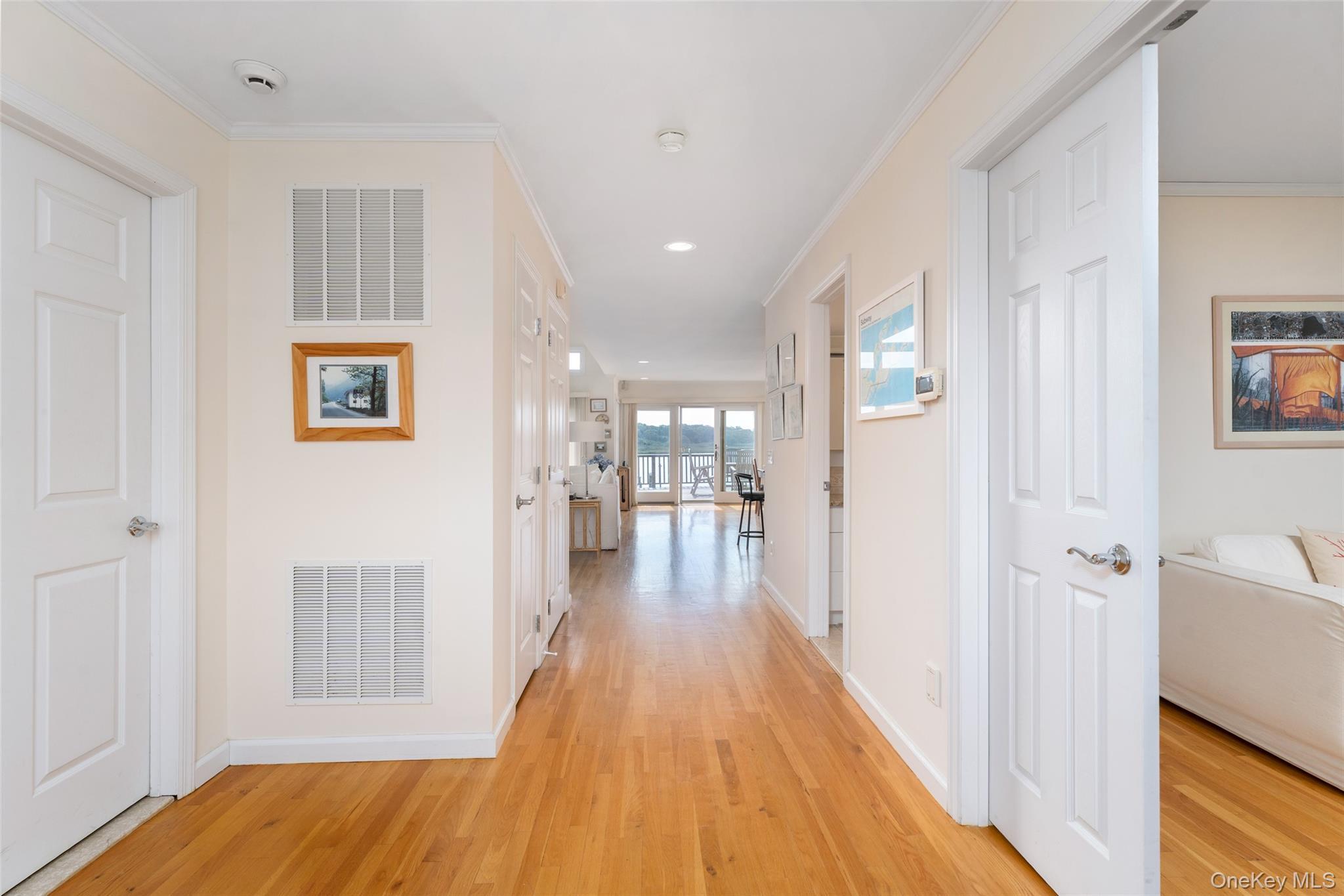 Single Family Old Fort Lane  Suffolk County, NY 11968, MLS-1049087-5